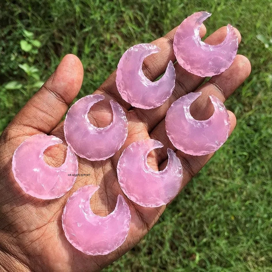 Wholesale Best Quality Pink Rose Quartz Healing Stones Moon Shape Natural Crystals Healing Gemstone Arrowheads Hunting Gift