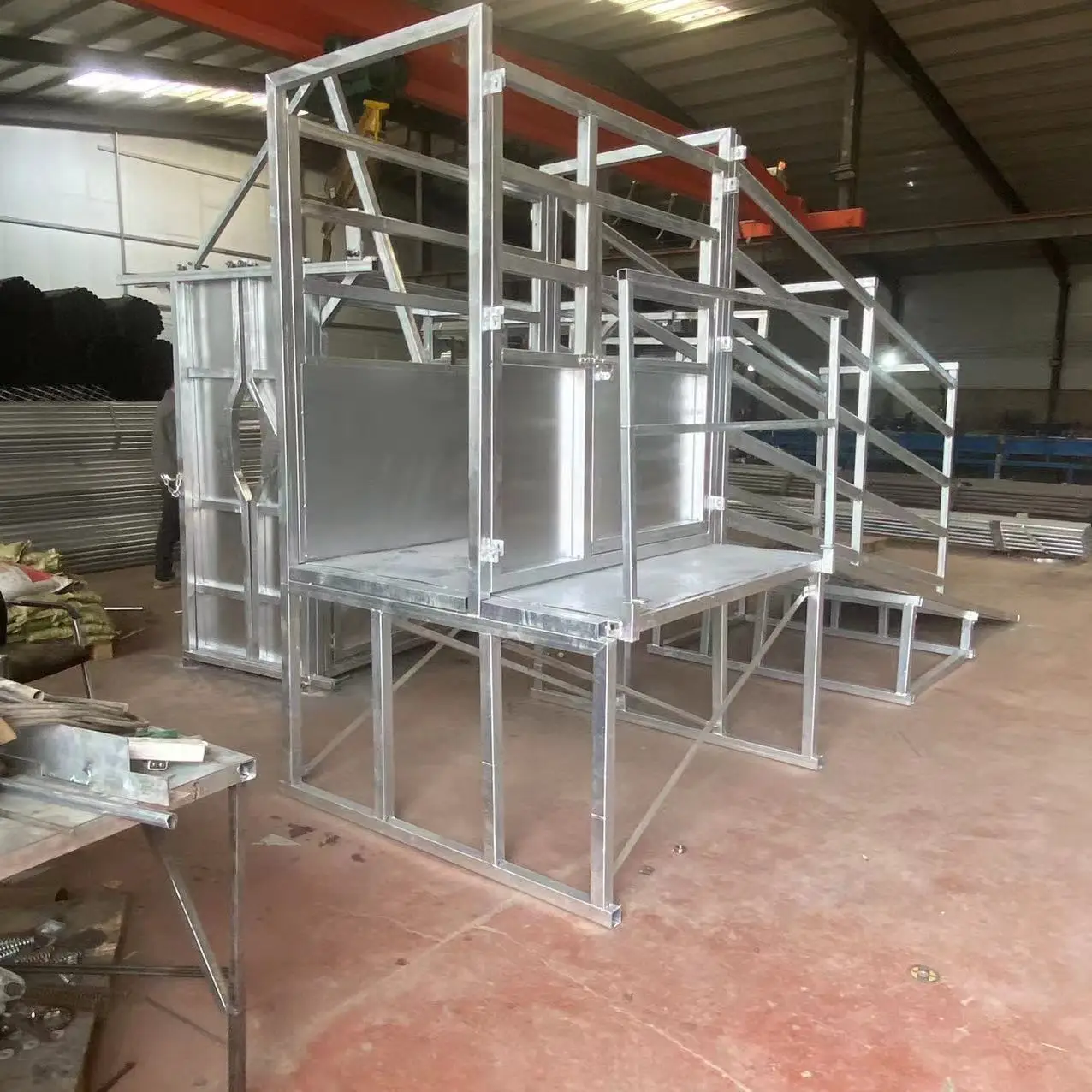 Factory outlet cattle handling equipment used heavy duty cattle crush squeeze chute