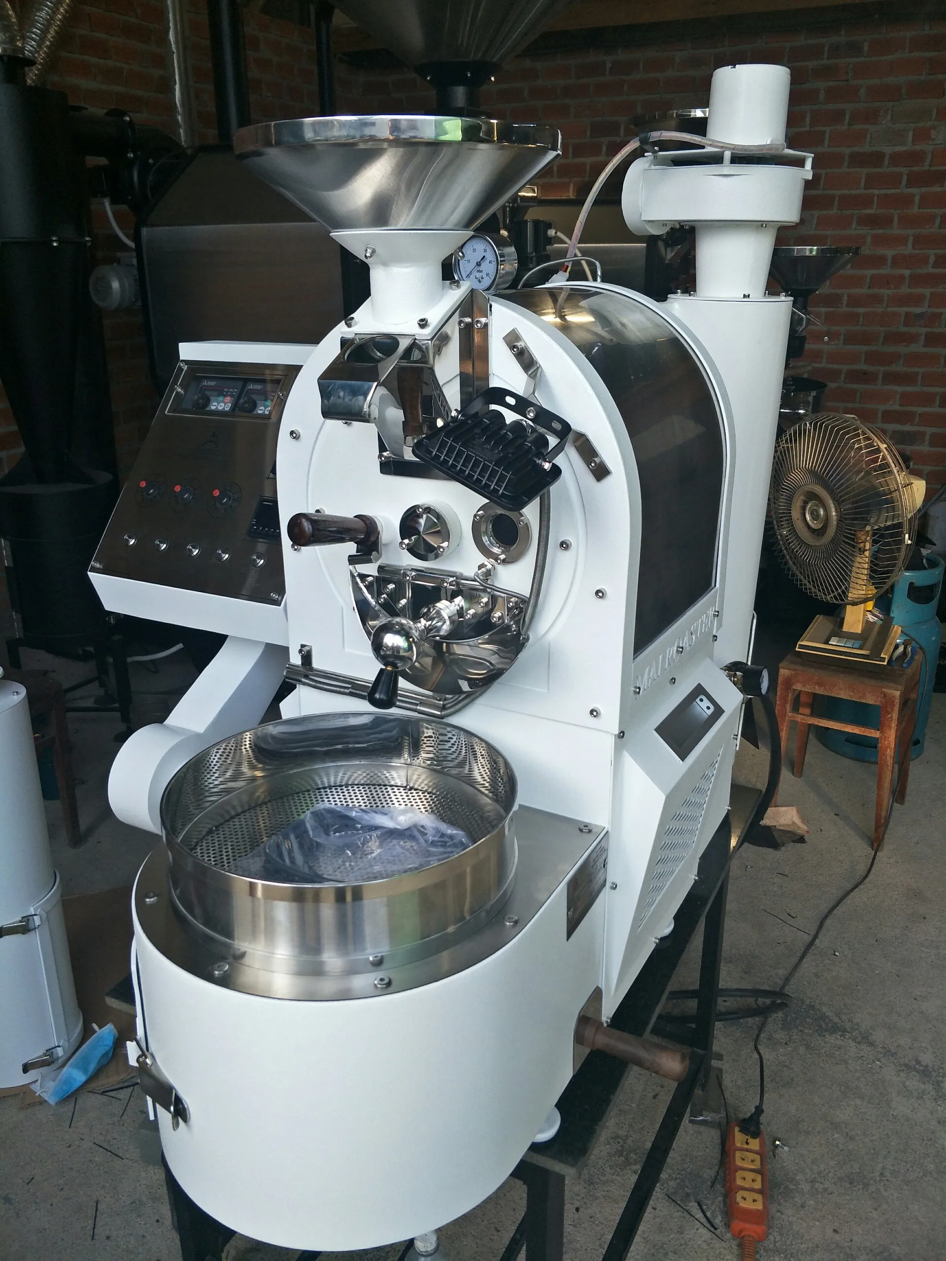 Hot Air Viet Nam Coffee Bean Roasting Machine Full Size with High Quality 5kg to 120 professional Coffee Roaster with artisan