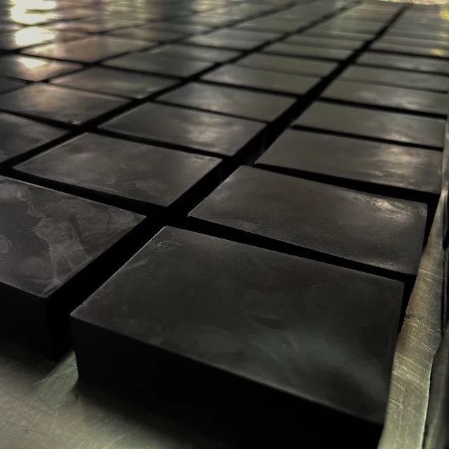 Natural Bamboo Charcoal Herbal Detoxifying Face and Body Bar Soap Handmade Manufacturer From Thailand /OEM WHOLESALE 100 Gram