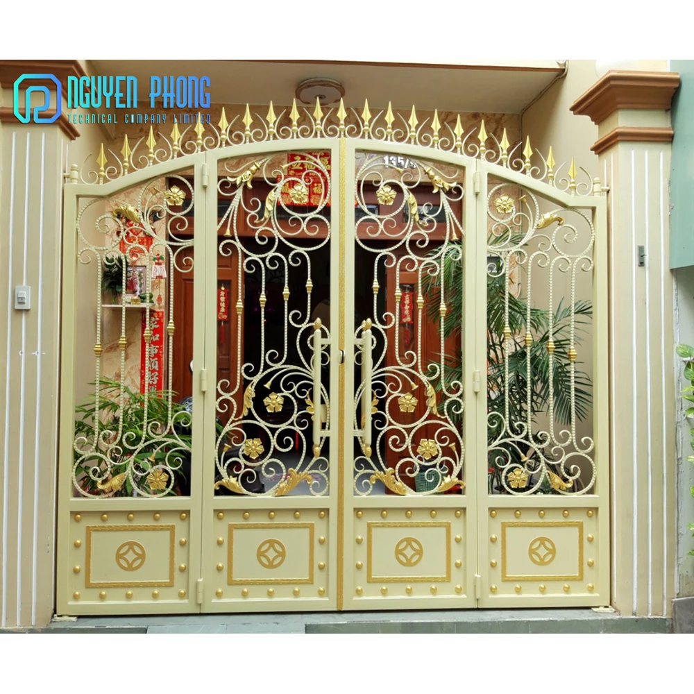 Высокий стандарт как находимся в категории golg поставщиков производительная Складная оцинкованная кованого железа основной двойной конструкции ворот