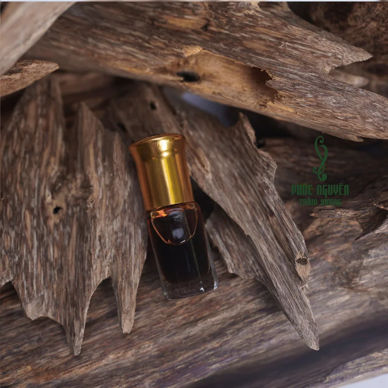 OEM ODM 3 ML Pure Essential Anti-Aging Agarwood Wood Oud Oil For Relaxation Anti-Odour - Medium