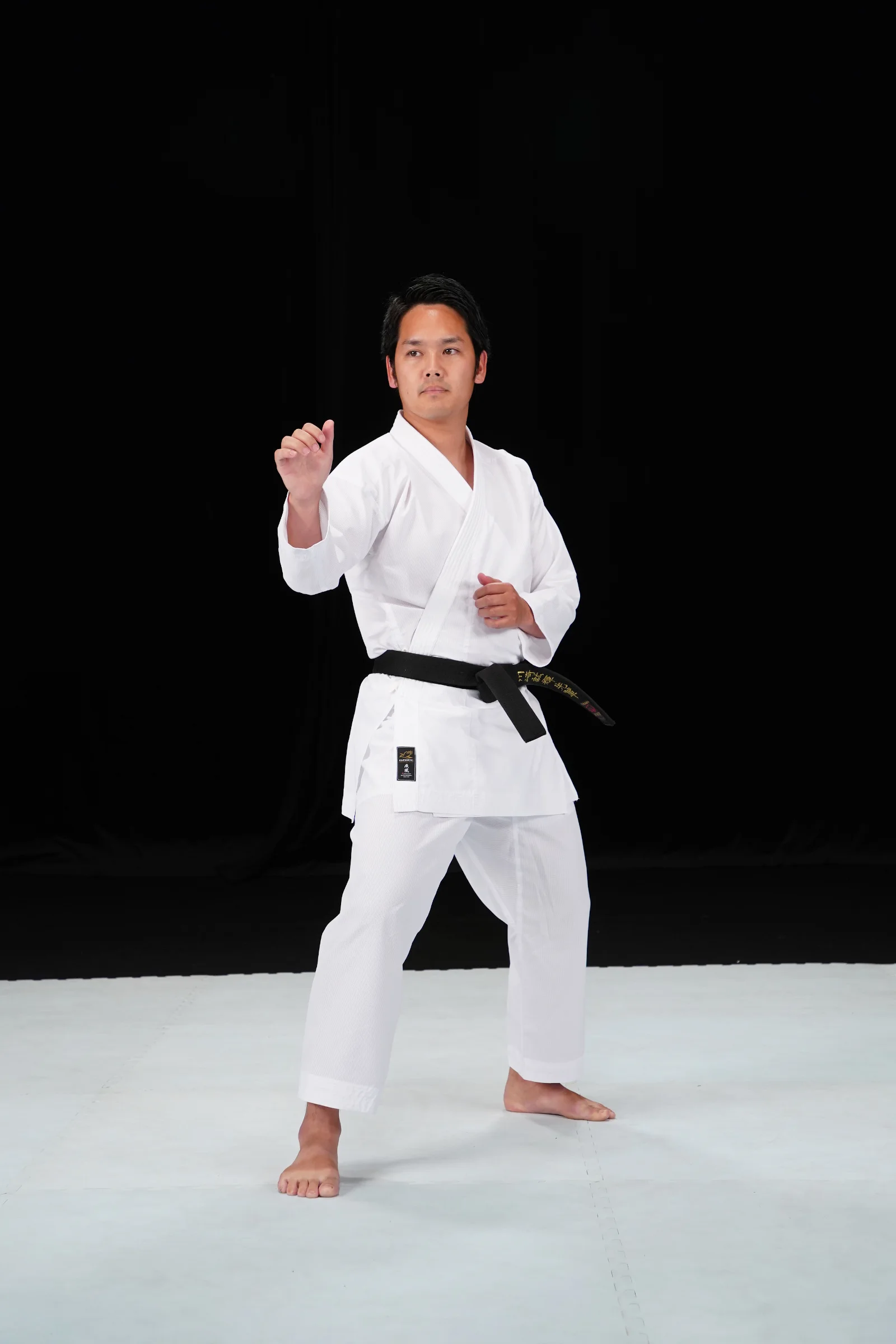 LIGHT KUMITE KARATE GEAR WITH THE COMFORT OF 100% COTTON AND SPECIALLY PROCESSED FOR COOLNESS DURING THE SUMMER