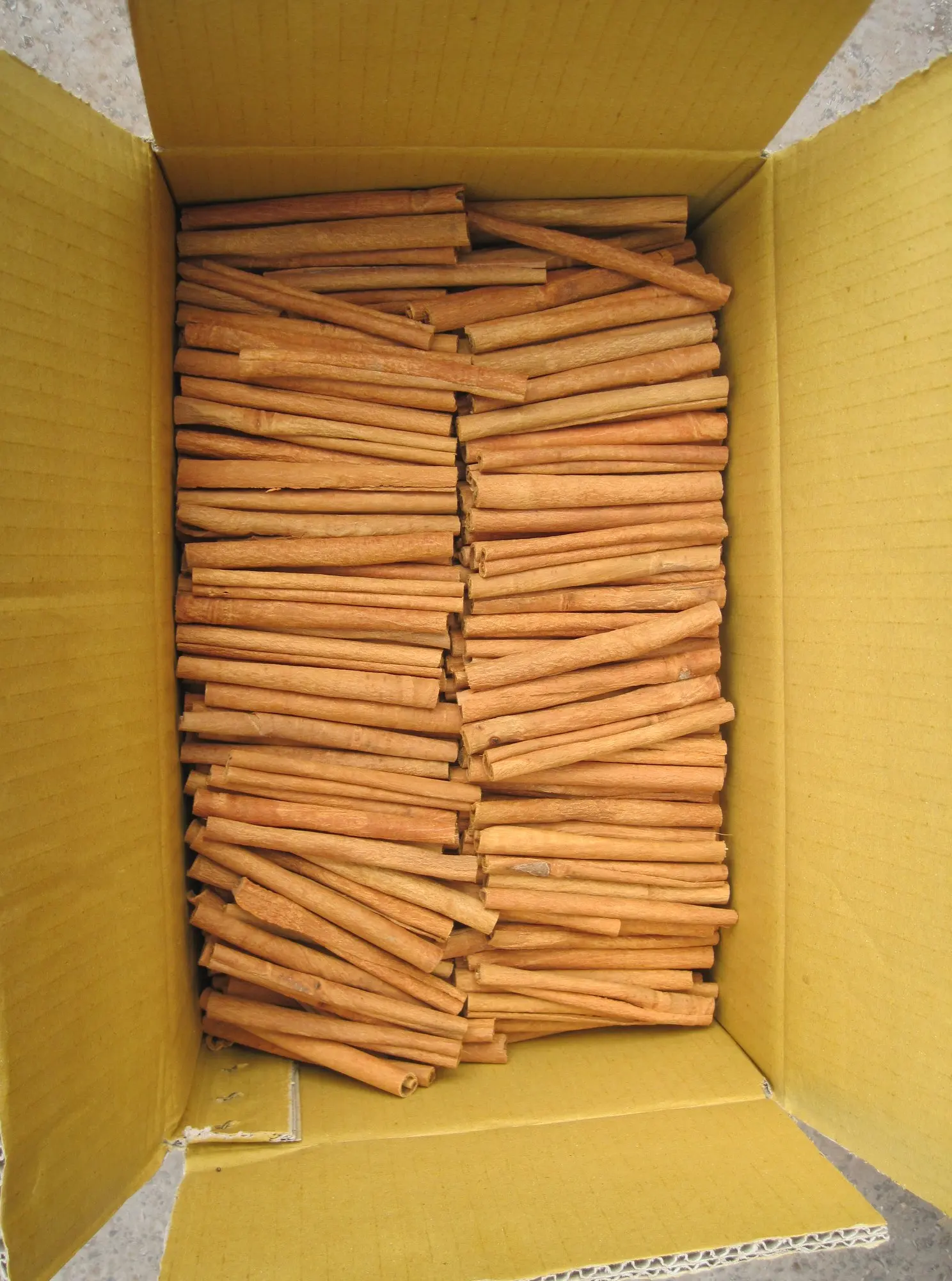 VIETNAM CINNAMON STICK PROMPT SHIPMENT AT COMPETITIVE PRICE