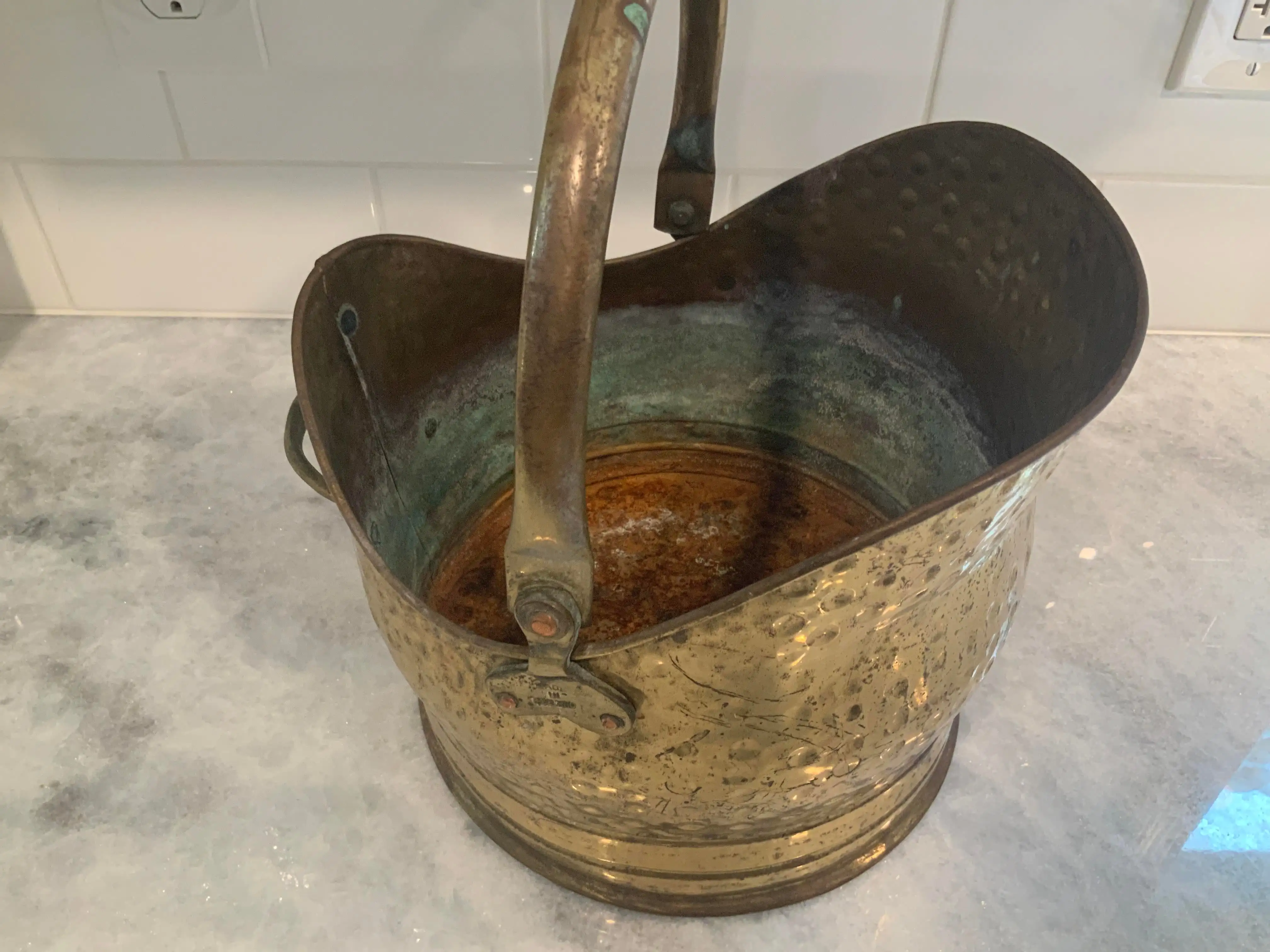 Deluxe Quality Medium Size Copper Coal Bucket with Admirable Design Perfect for Customized Garden Use