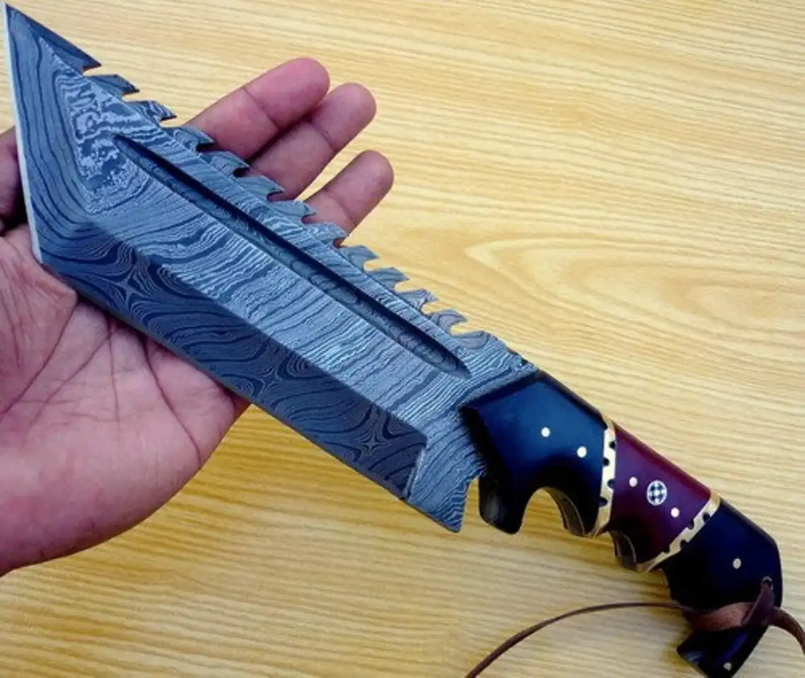 Custom Handmade Damascus Steel Hunting Knife Comes With Leather Sheath