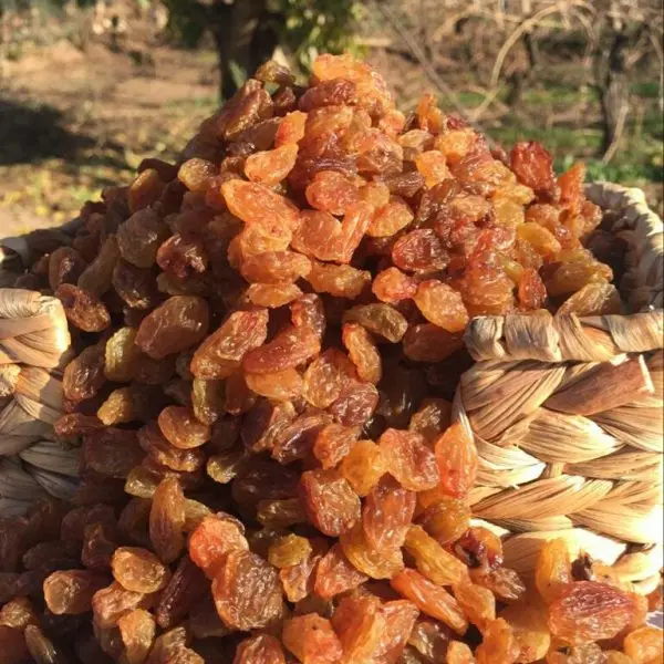 Первоклассный большой средний маленький сушеный Темный виноград, черный изюм, без семян и с семенами, сушеная красная смородина, султана Тум