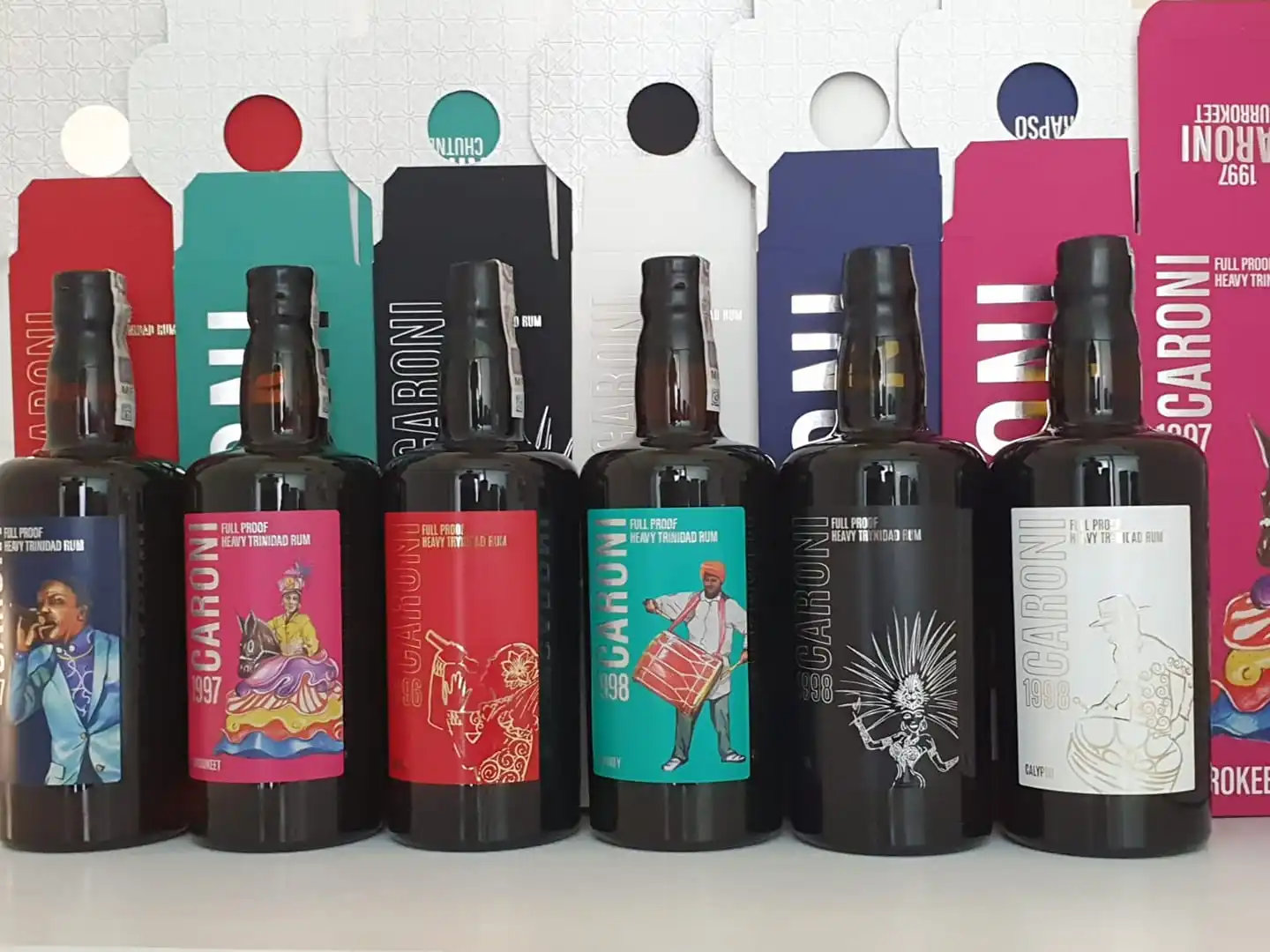 Музыка Caroni! Серия-дистиллированная на дистиллере Caroni-Паран, сока, Калипсо, рапсо, буррокет, Chutney - 6x 700 мл