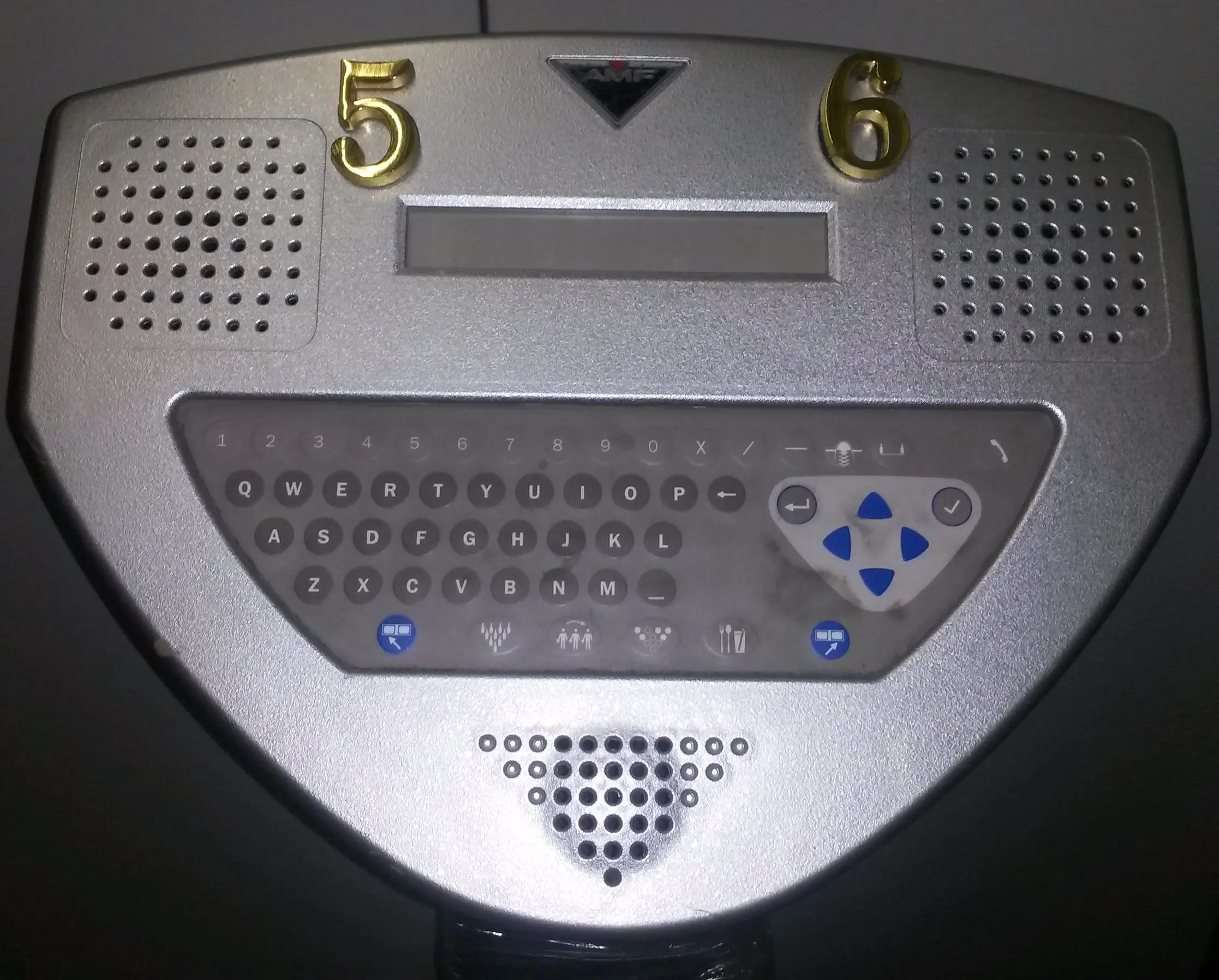 
AMF BOSS Bowler console 