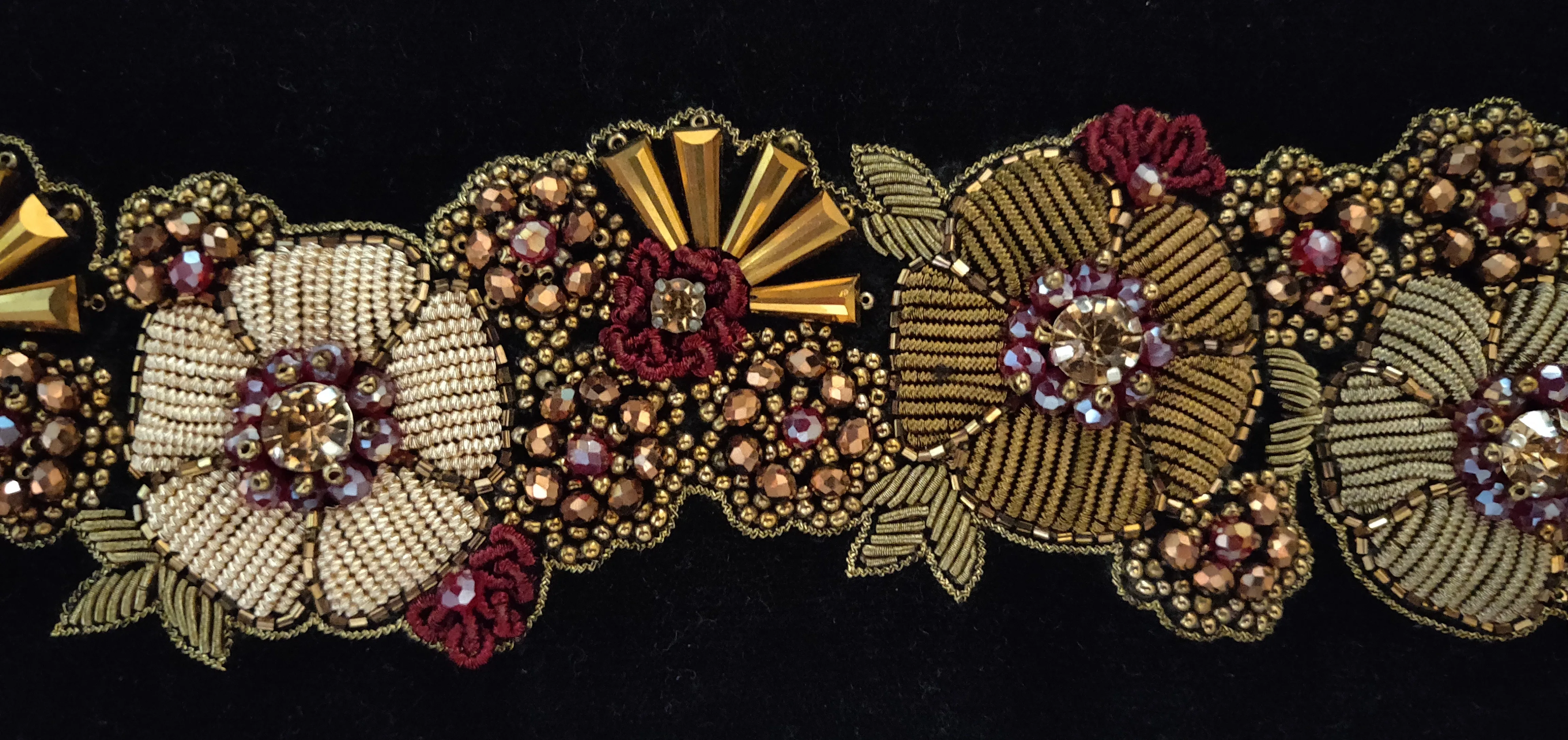 BELT_-_ANTIQUE_BEADS_5.jpg