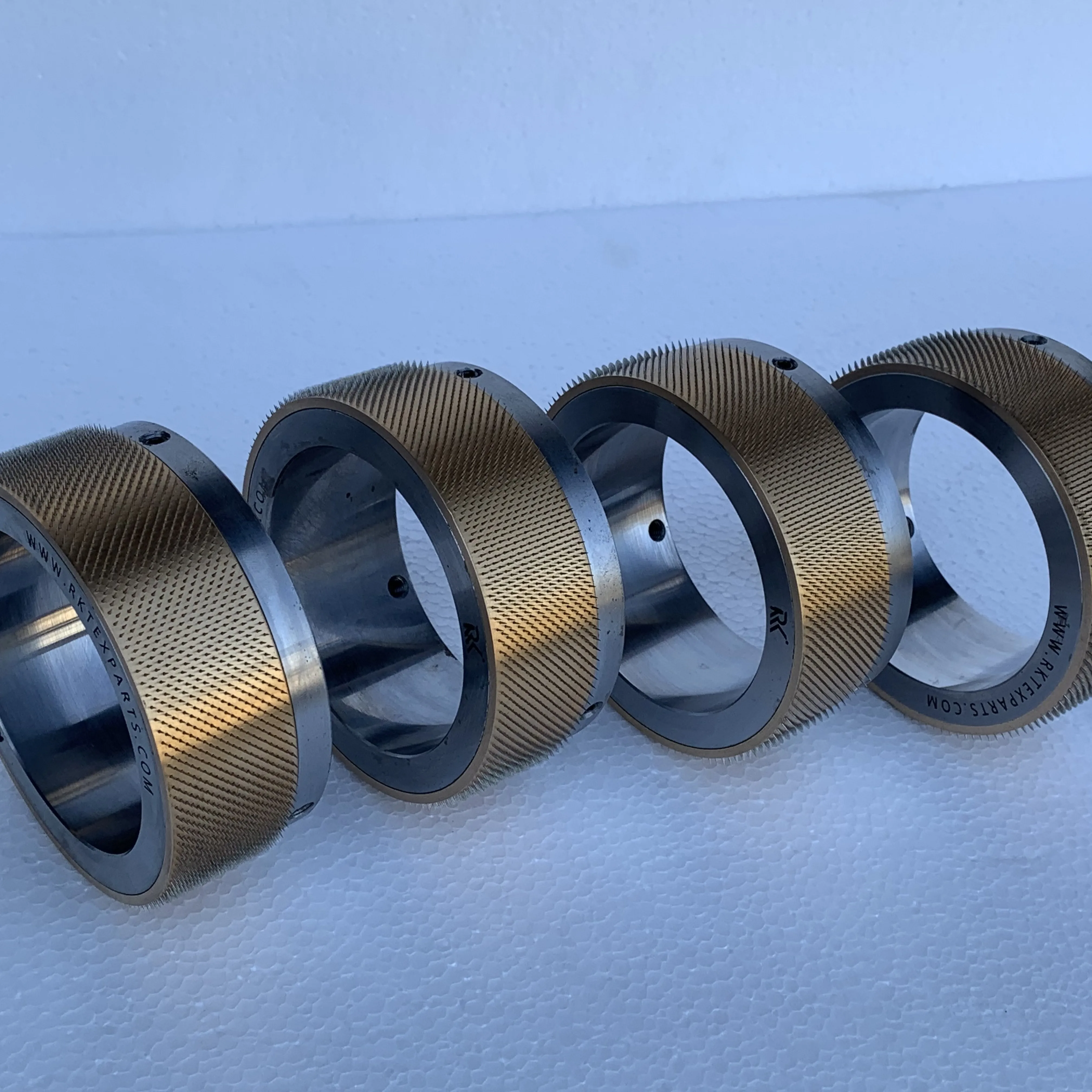  Высокоточный инженерный перфорирующий ролик иглы для пластиковой промышленности