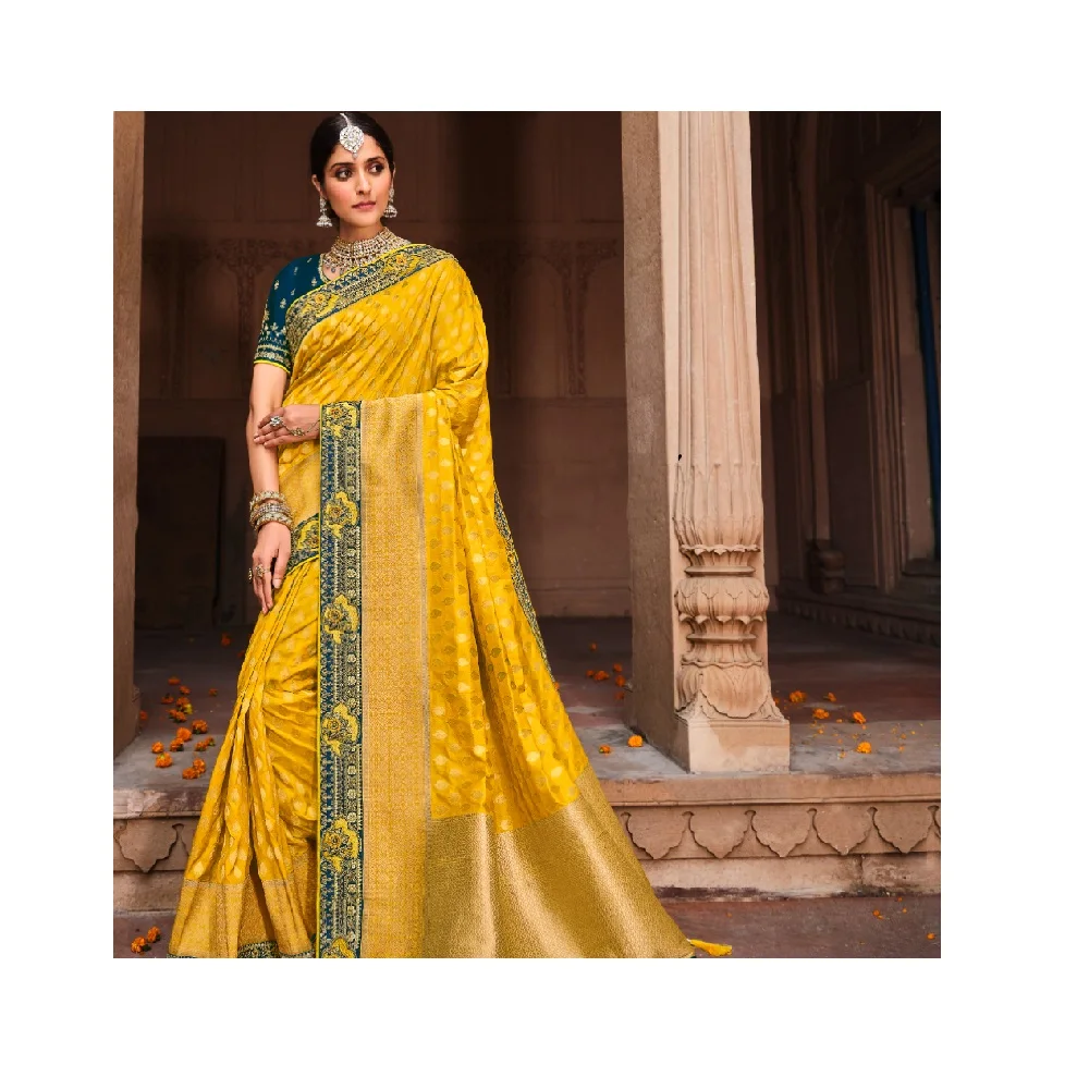 New Arrival Product Of 2022 Indian Manufacturer of Ethnic And Traditional Party wear And Fancy Sarees At reasonable Price
