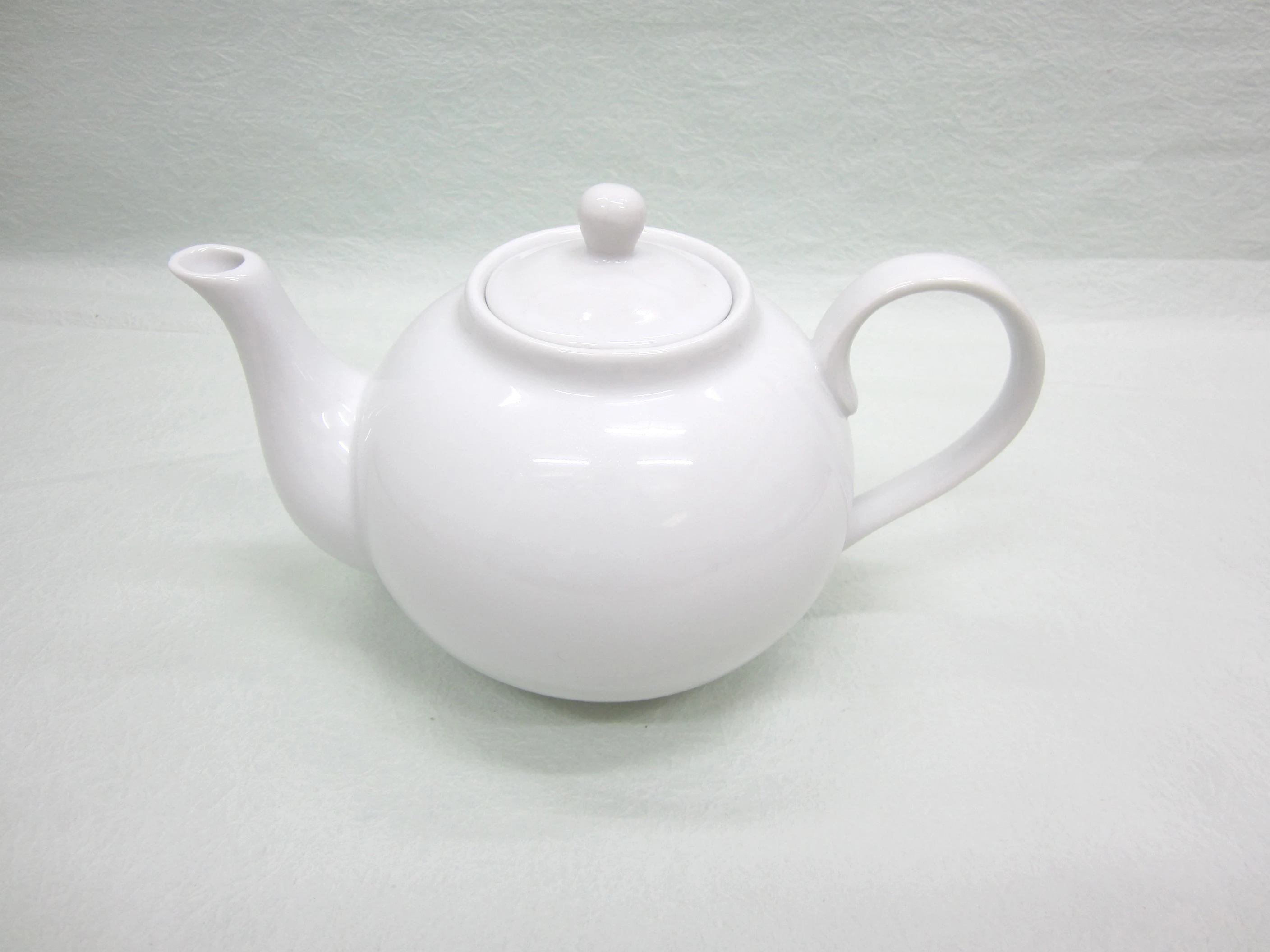 Cheap Prices Custom Design Pattern Ceramic Tableware Set Dinner Teapot Set