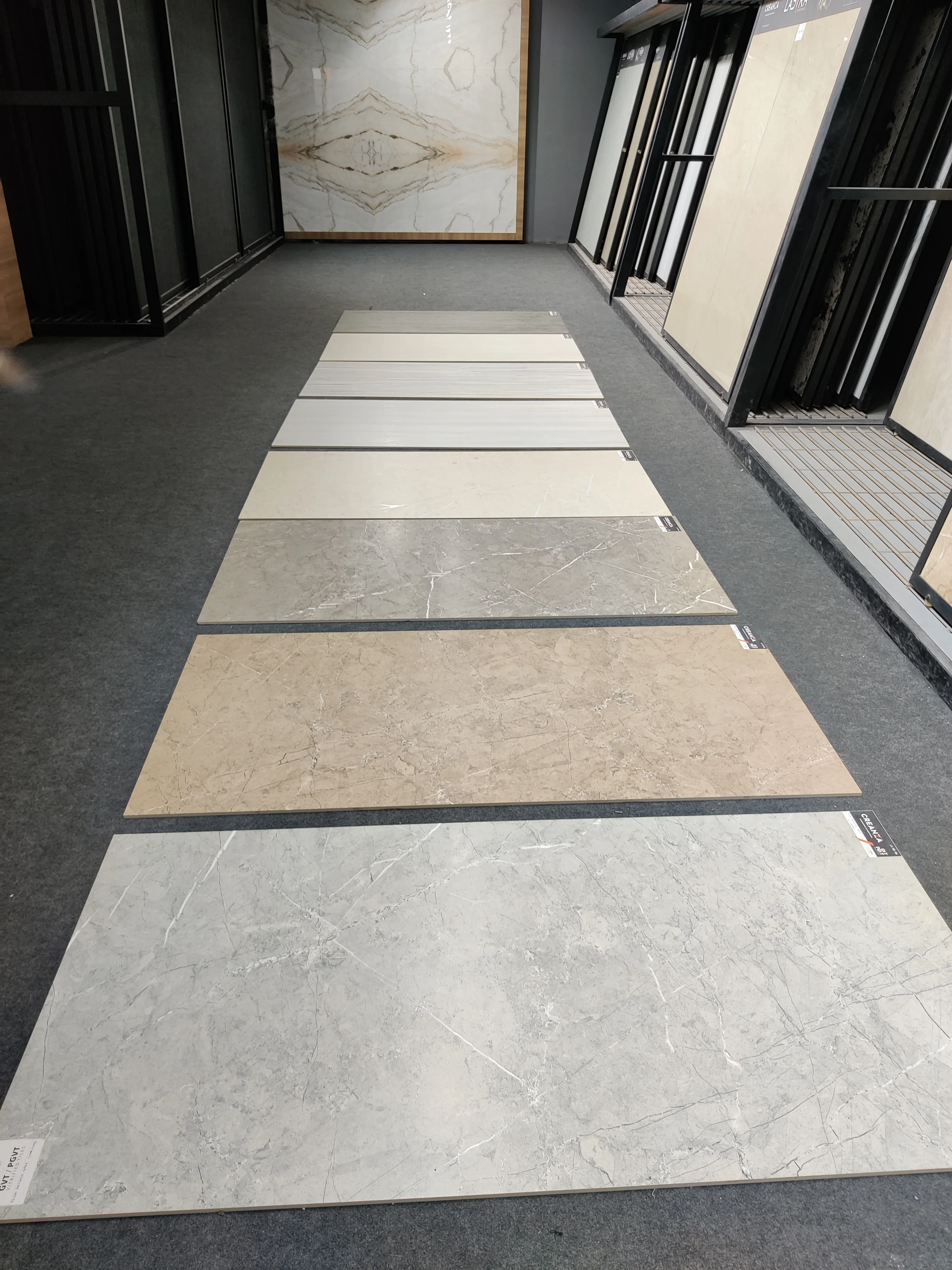 bottochino marble in matt surface with glossy ink veins special for wall application for beautiful look slab from creanza