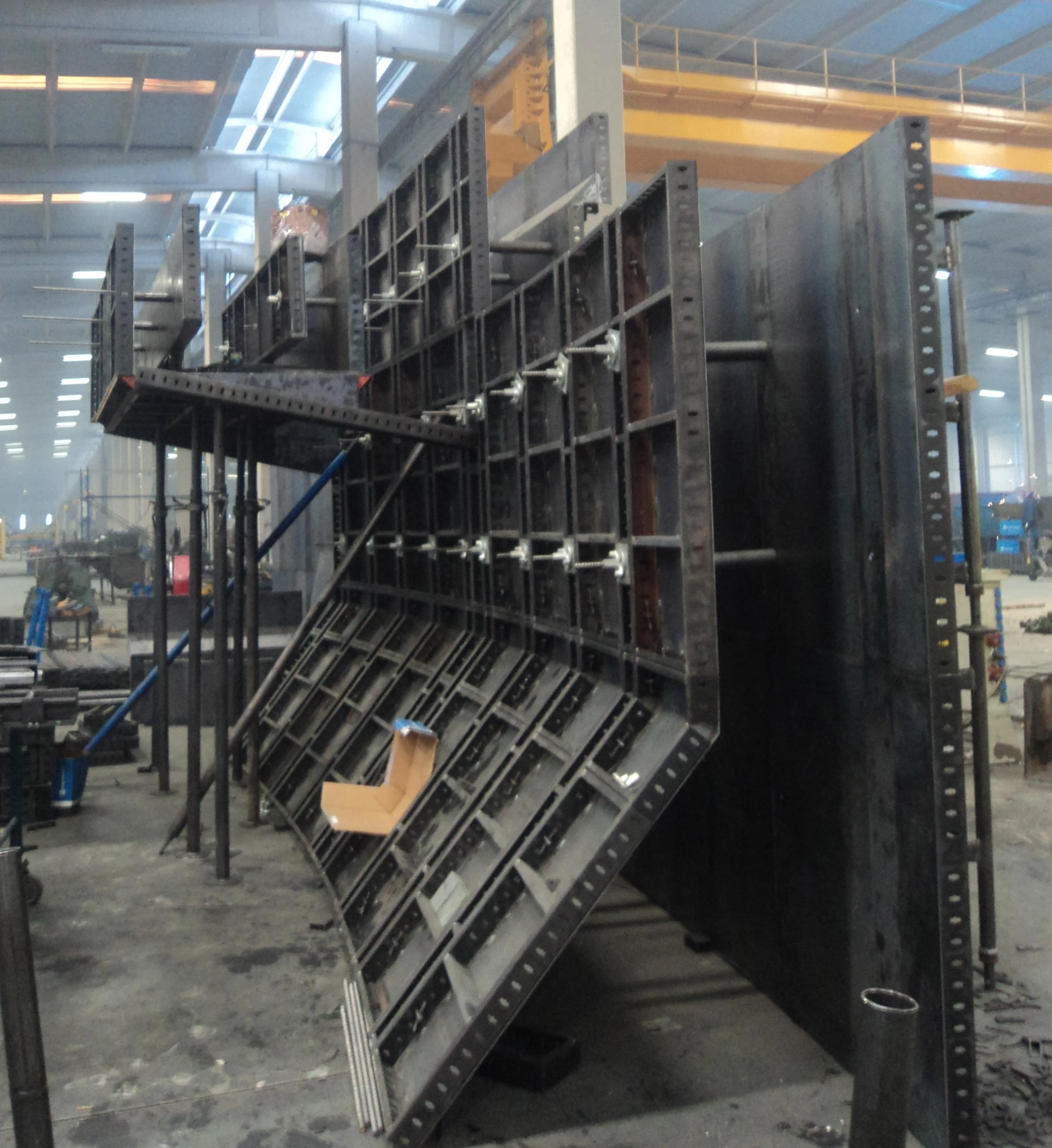 
Steel Concrete Molds With Adjustable Sizes and Optional Colors 