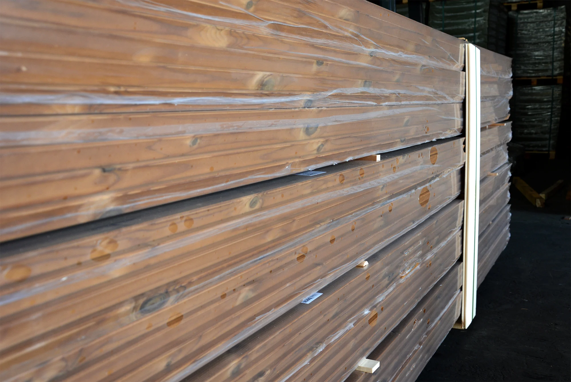 Solid Pine Wood Boards 26x92 mm at Bulk Price-Thermo Pine Wood