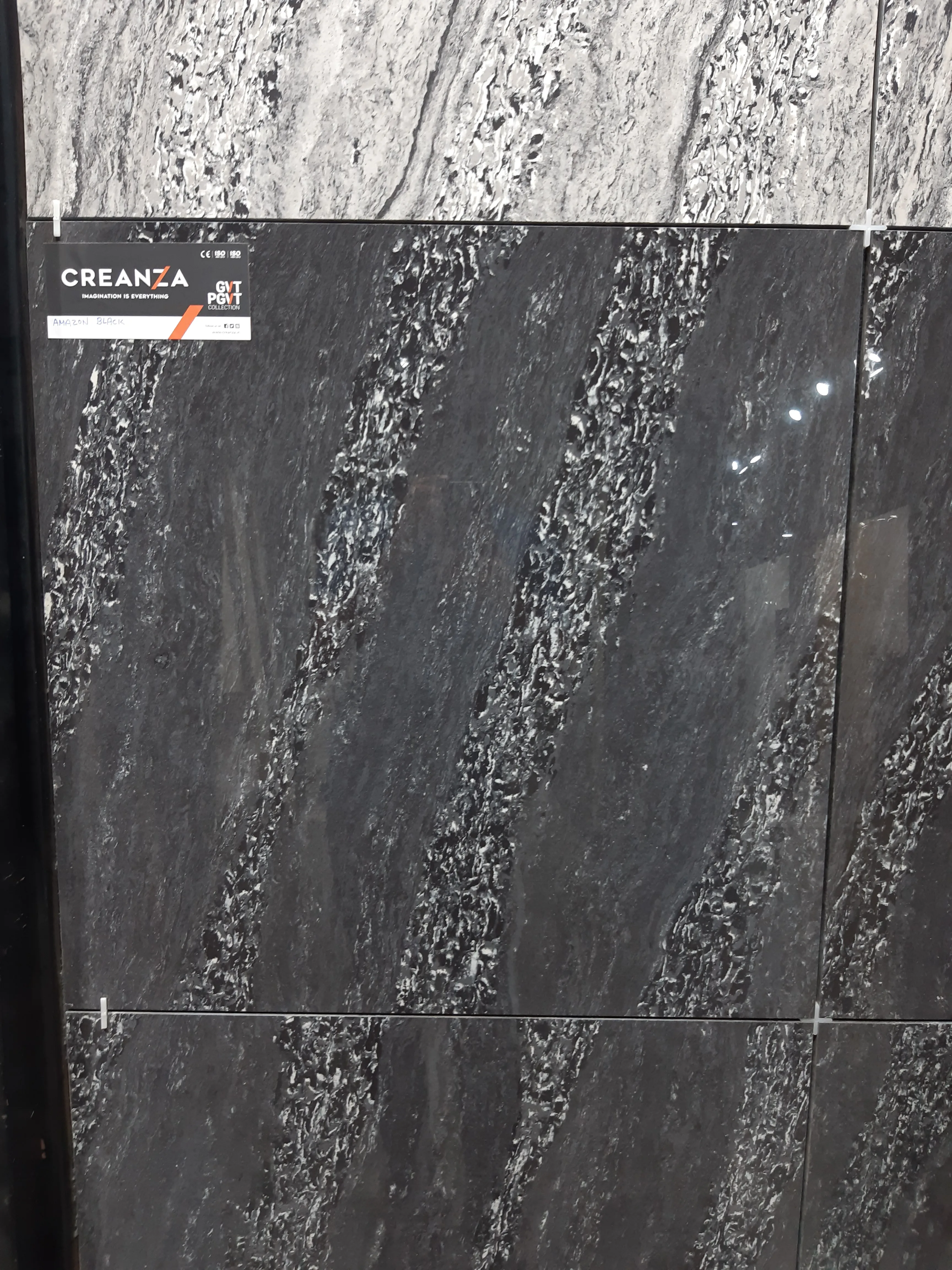 Керамическая плитка темного цвета с двойной загрузкой и большой дорожной областью для торговых центров больниц складов 600x600 мм