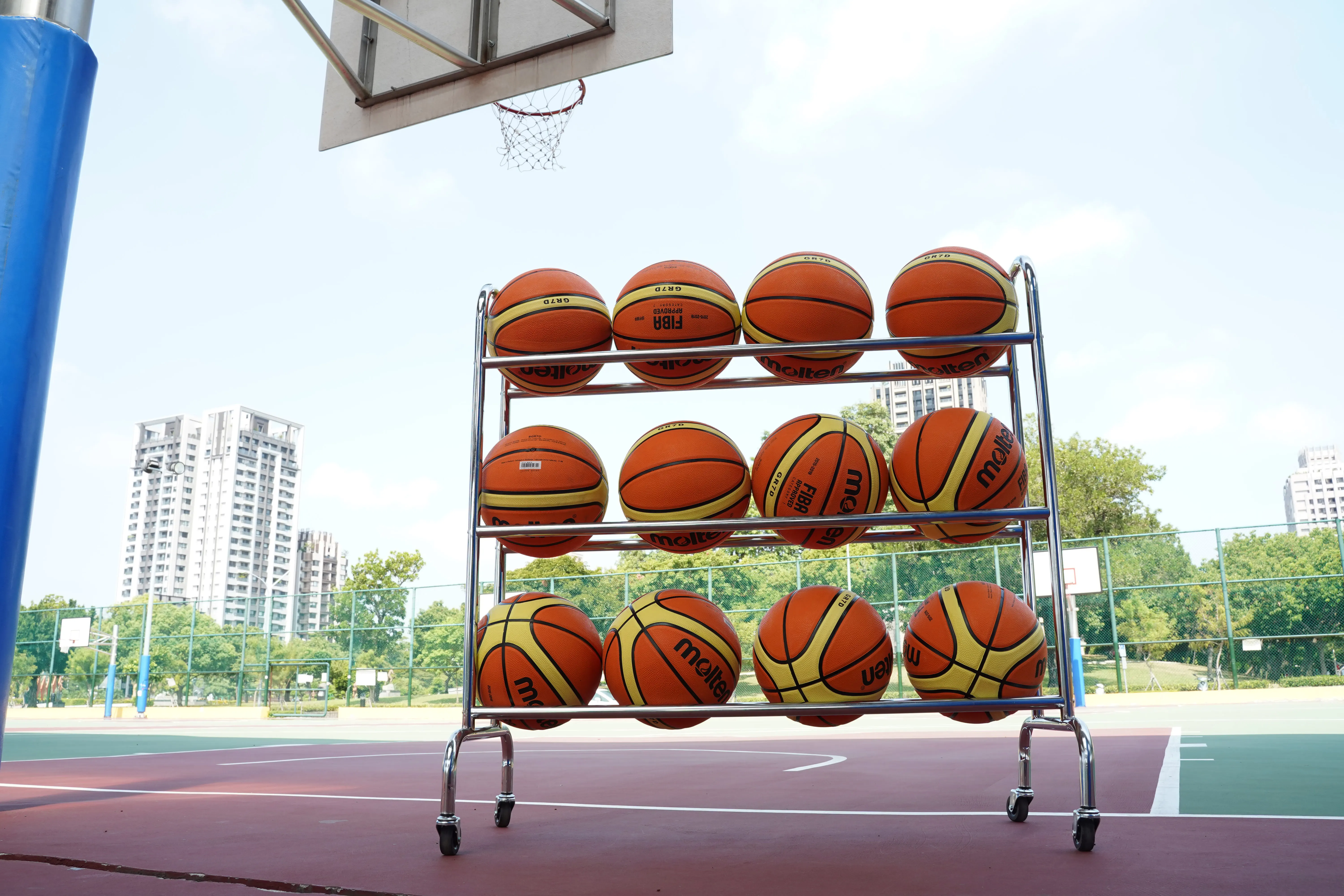 rubber landle basketball racks for storeroom