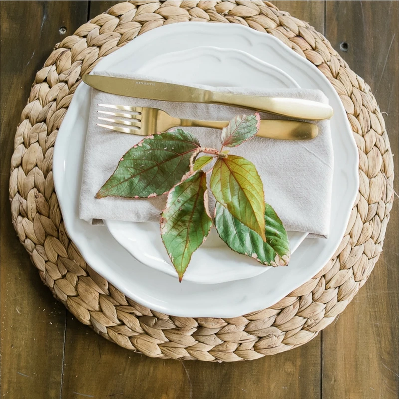Round Hand Woven Water Hyacinth Rattan Placemat from VietNam