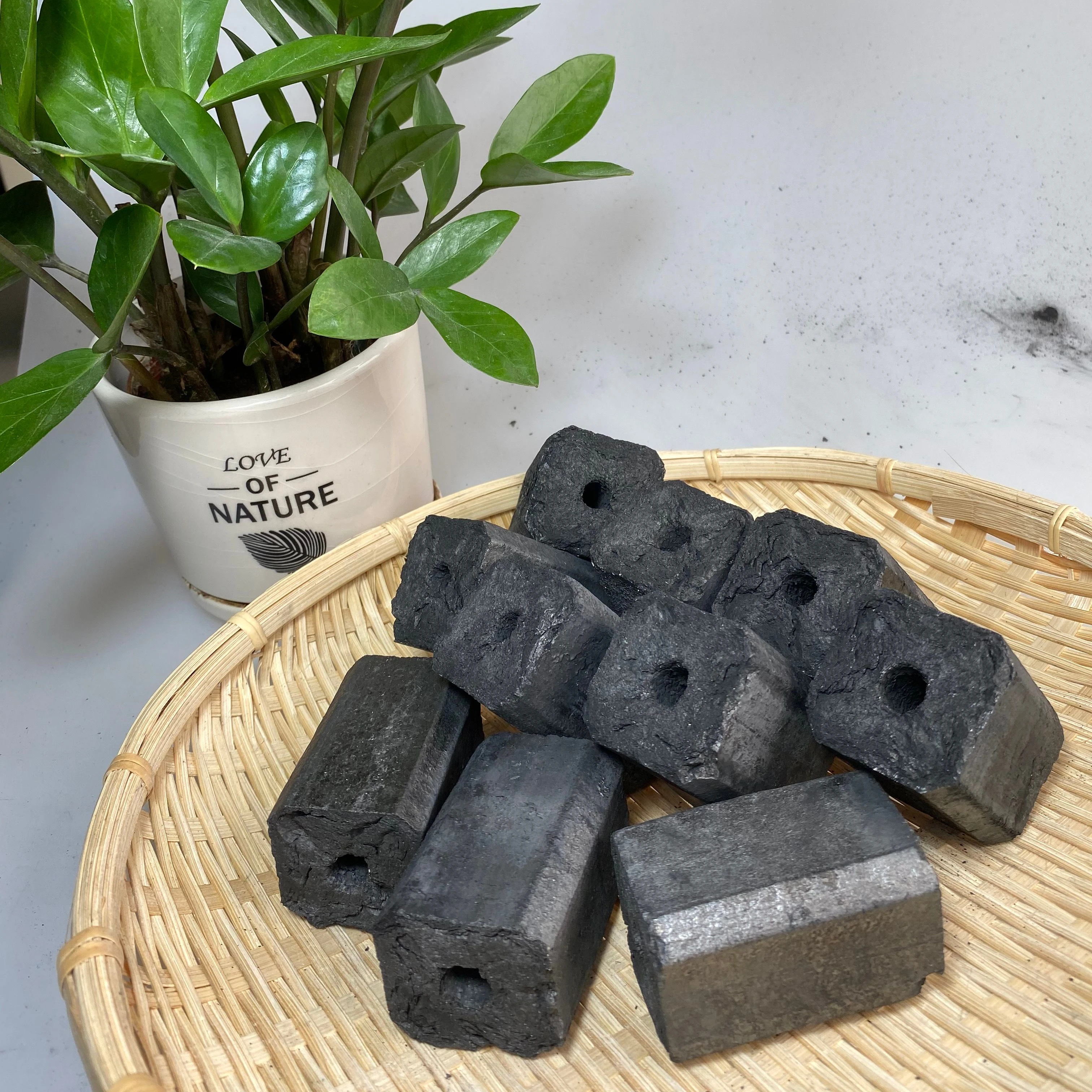 2022 Best Seller wood charcoal High Quality vietnam sawdust charcoal bbq charcoal briquette (cut) smokeless
