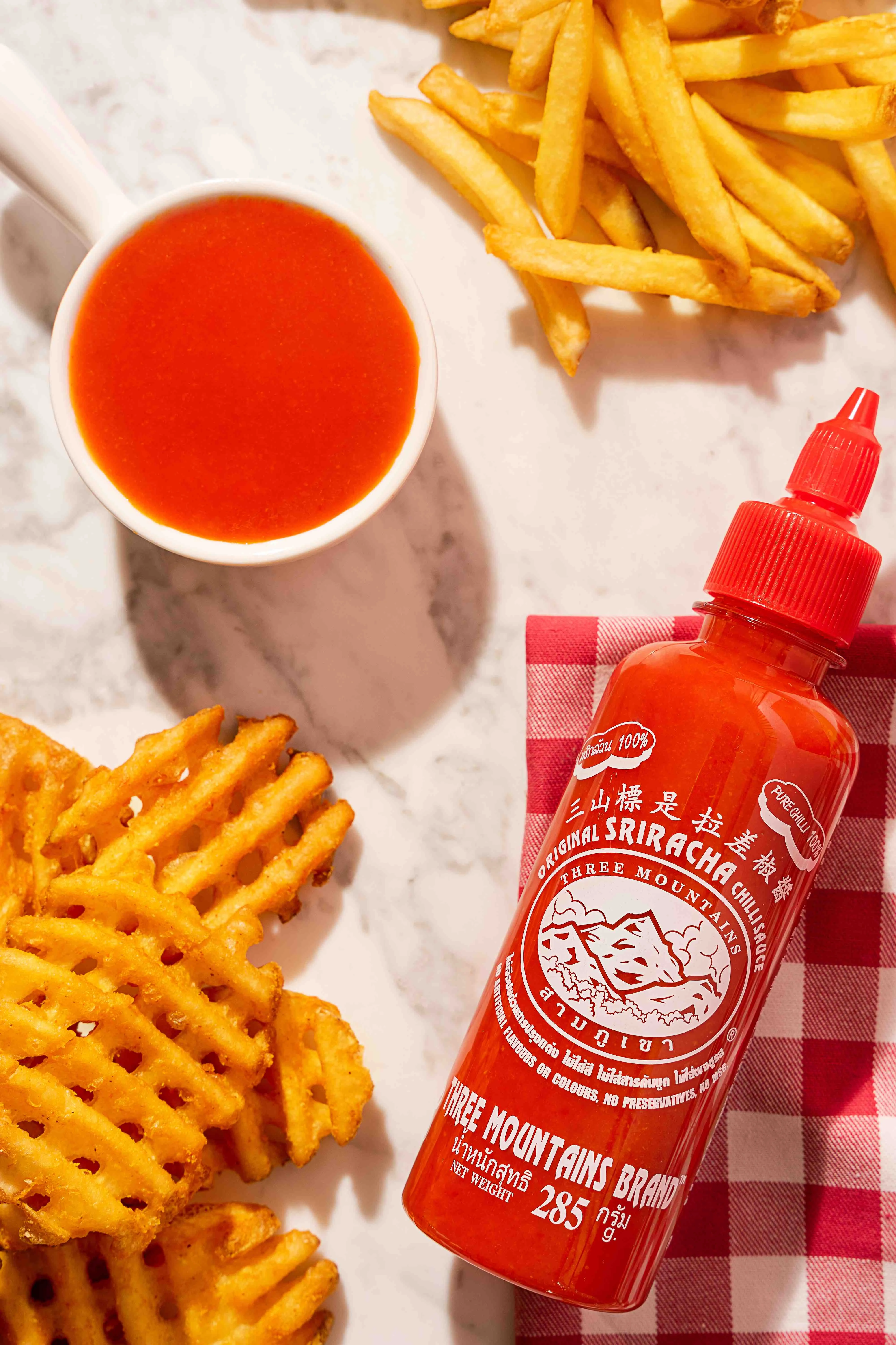 Squeeze Bottle Chinese Wholesale Instant Food 4oz Max Shiny OEM Hot Chili Glass Sweet KOSHER Bulk Style Sriracha Thai Surface