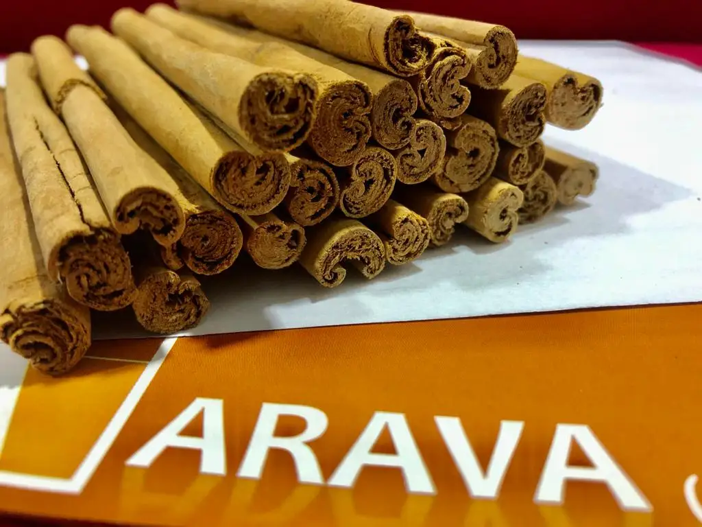 Ceylon Cinnamon Alba Grade Organic Best Seller from Ceylon at the Best Price