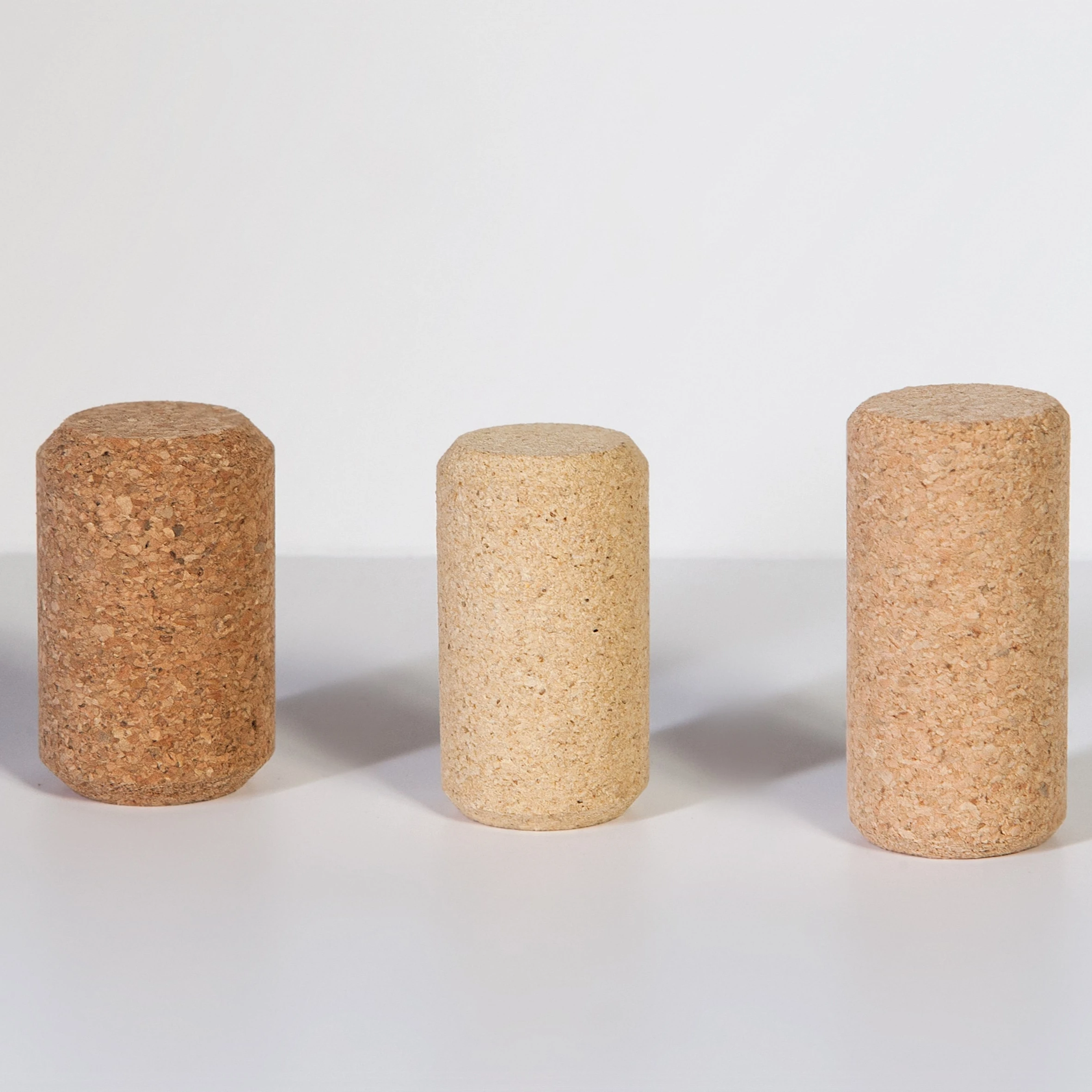 
Agglomerated cork Closures for Champagne or fast consumption Wines 