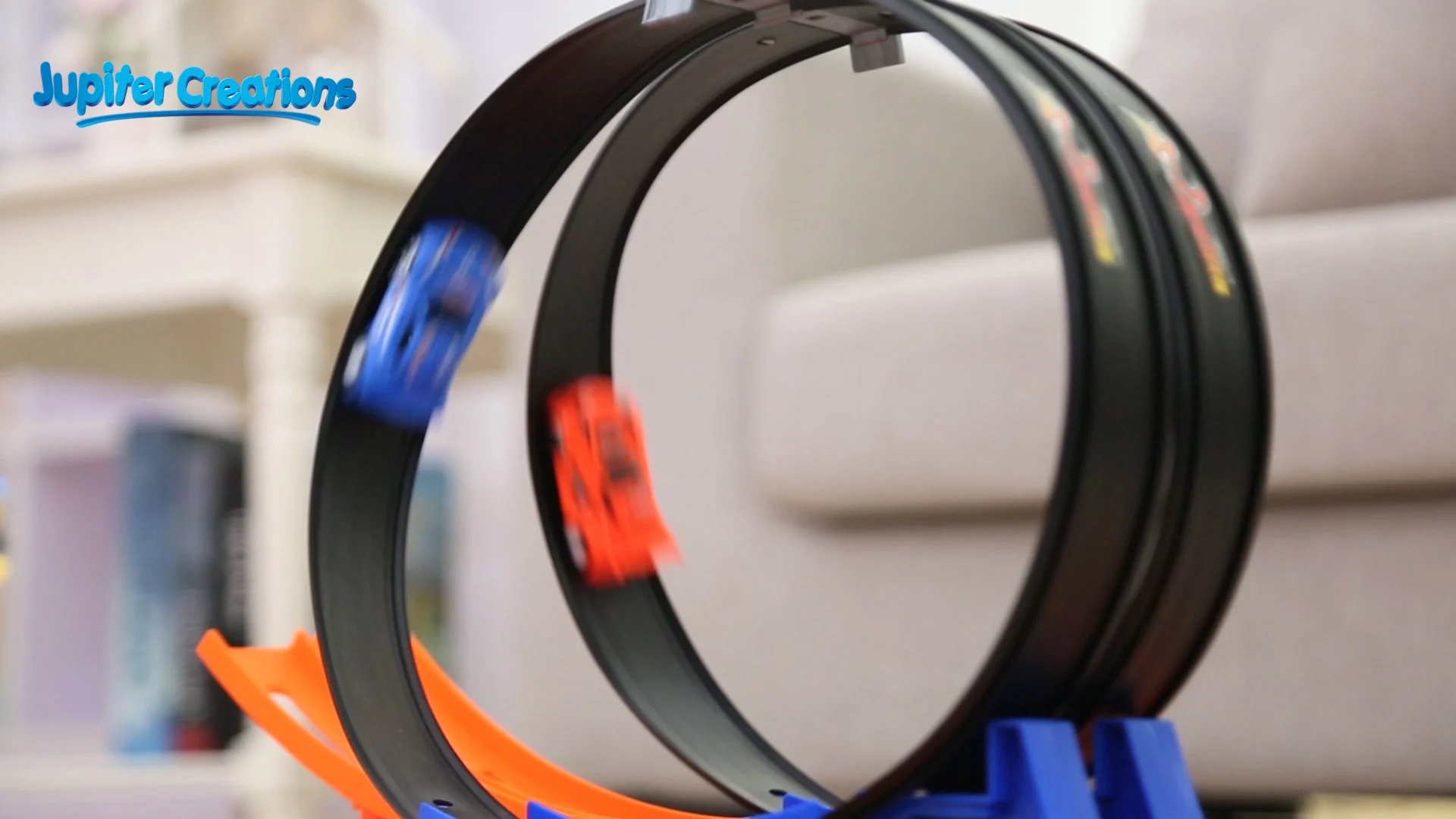  Высокоскоростные автомобили SpinForce с треком (6 шт. в 1 коробке)