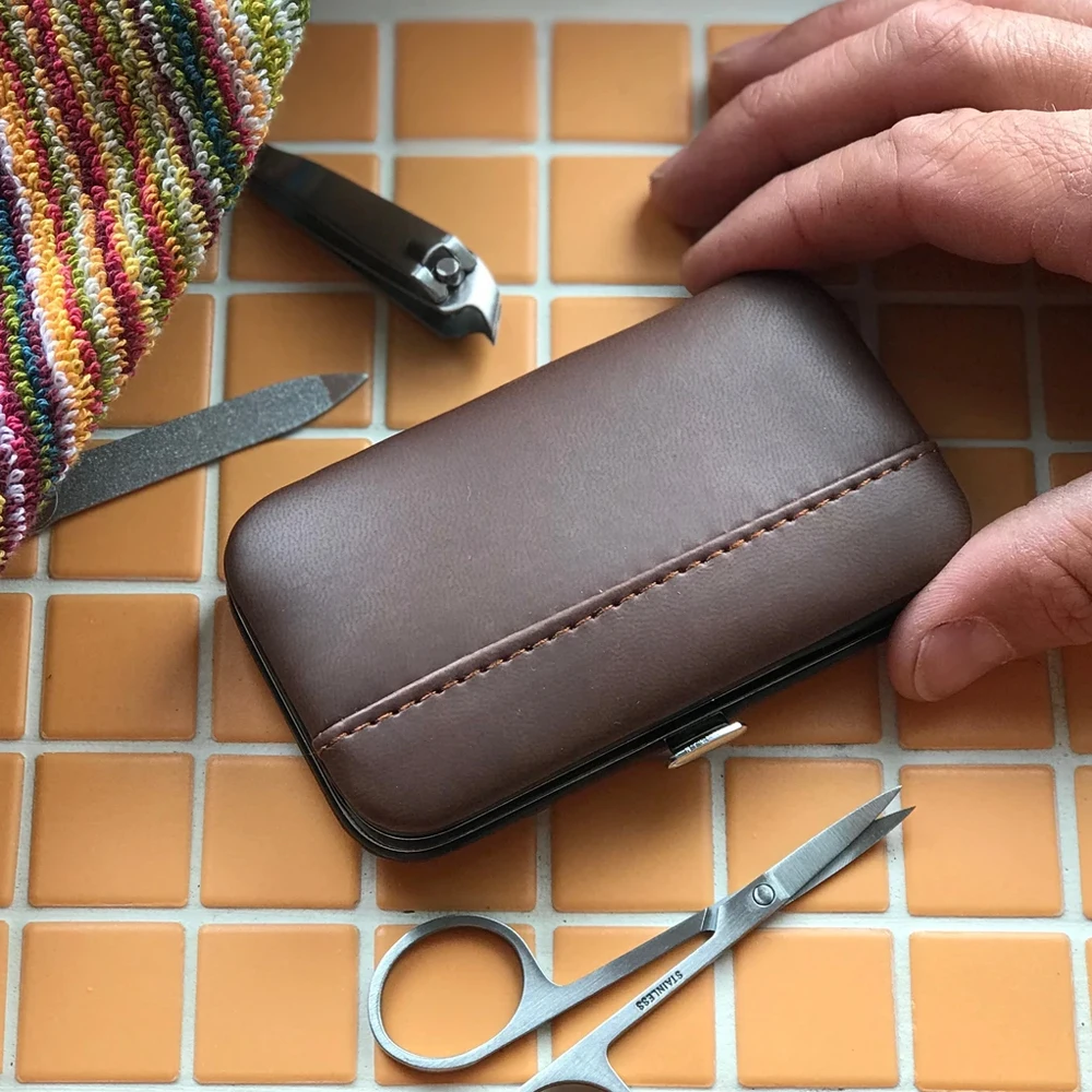 
Ladies 11 Pieces Pedicure/Manicure Kit With Pu leather Zipper Pouch 