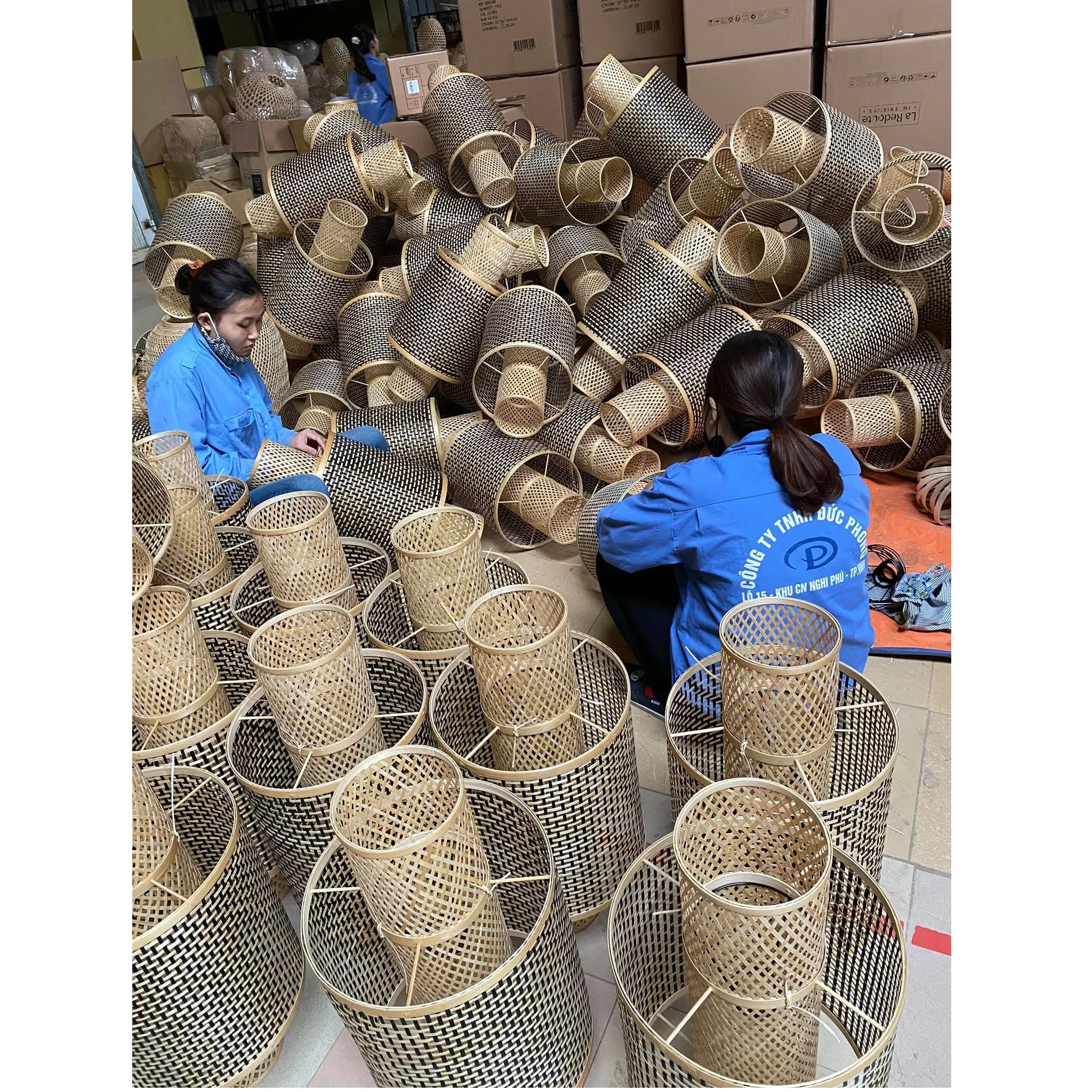 Best Price Celling One Layer Vintage Style Natural Bamboo Flat Circle Home Decoration Handicraft Lamp made in Vietnam for sale