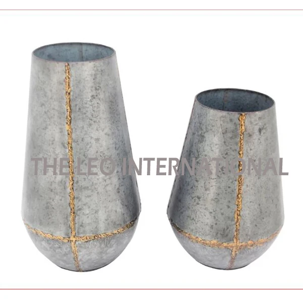 Aluminum metal solid casted silver shiny morror polish modern bottle shape flower vase 5X5X16 Inch home decoration accessories