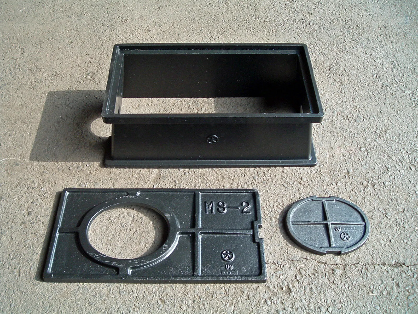 Grey cast iron water meter protection box underground lost foam casting product customized accept