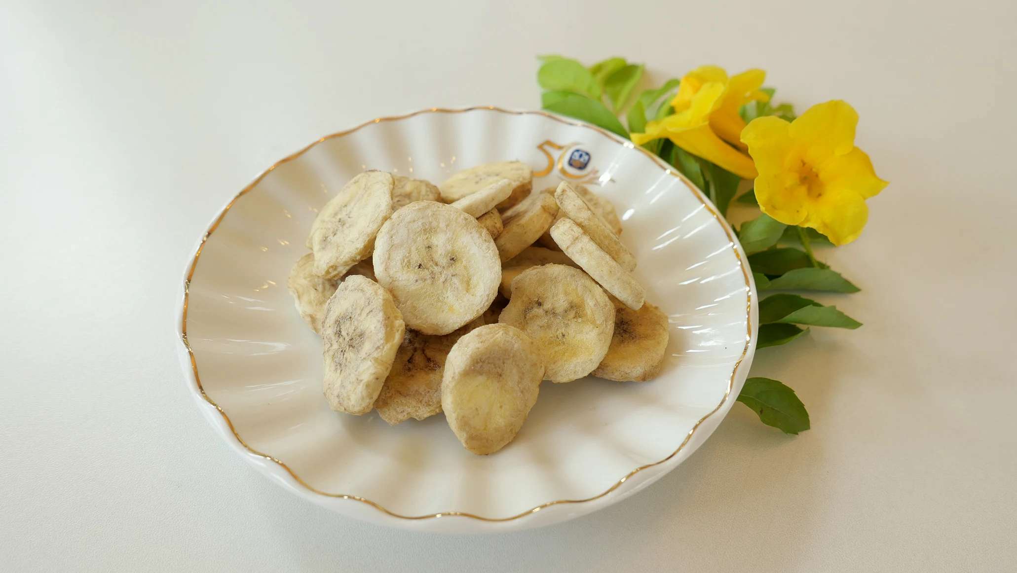 Заводской качественный фруктовый здоровый и питательный сушеный банан оптовая продажа дешево