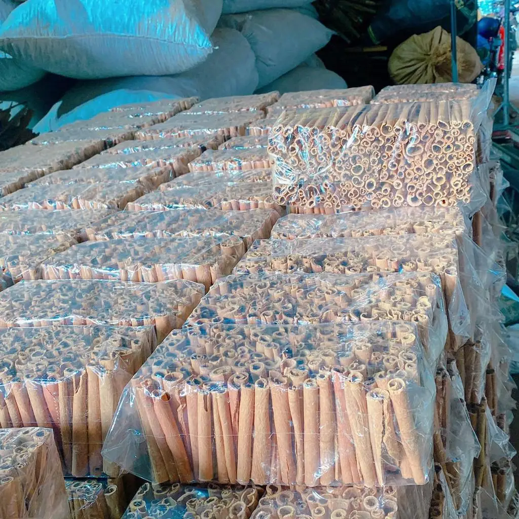 WHOLESALE Cassia Price Natural Spices Cinnamon Dried Cassia Vietnam Cassia Powder Cinnamon/ Stick Shape Best Price