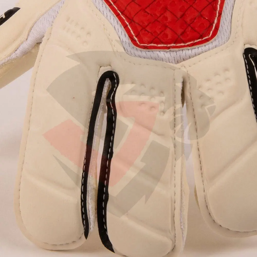 Comfortable hand protection gloves soccer goalkeeper gloves for Man