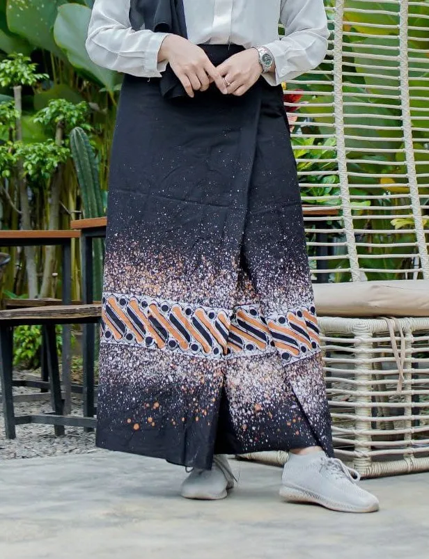 Traditional Asia And Pacific Island Indonesia Ethnic Fabric Batik Clothing Man Woman Unisex All SIze Sarung Sarong
