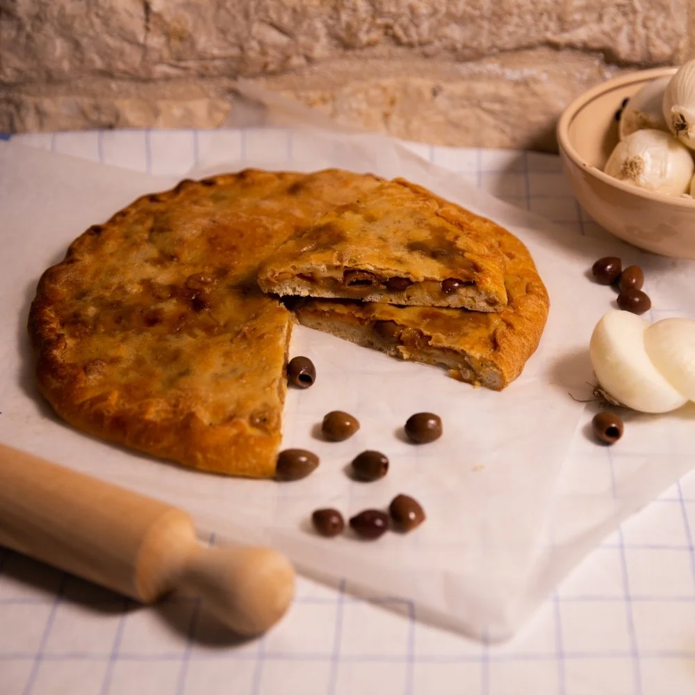 28 cm Readymade Semi-soft Vegan Onion Packed Flatbread Made in Italy for Restaurants Hotels Street Food and Horeca