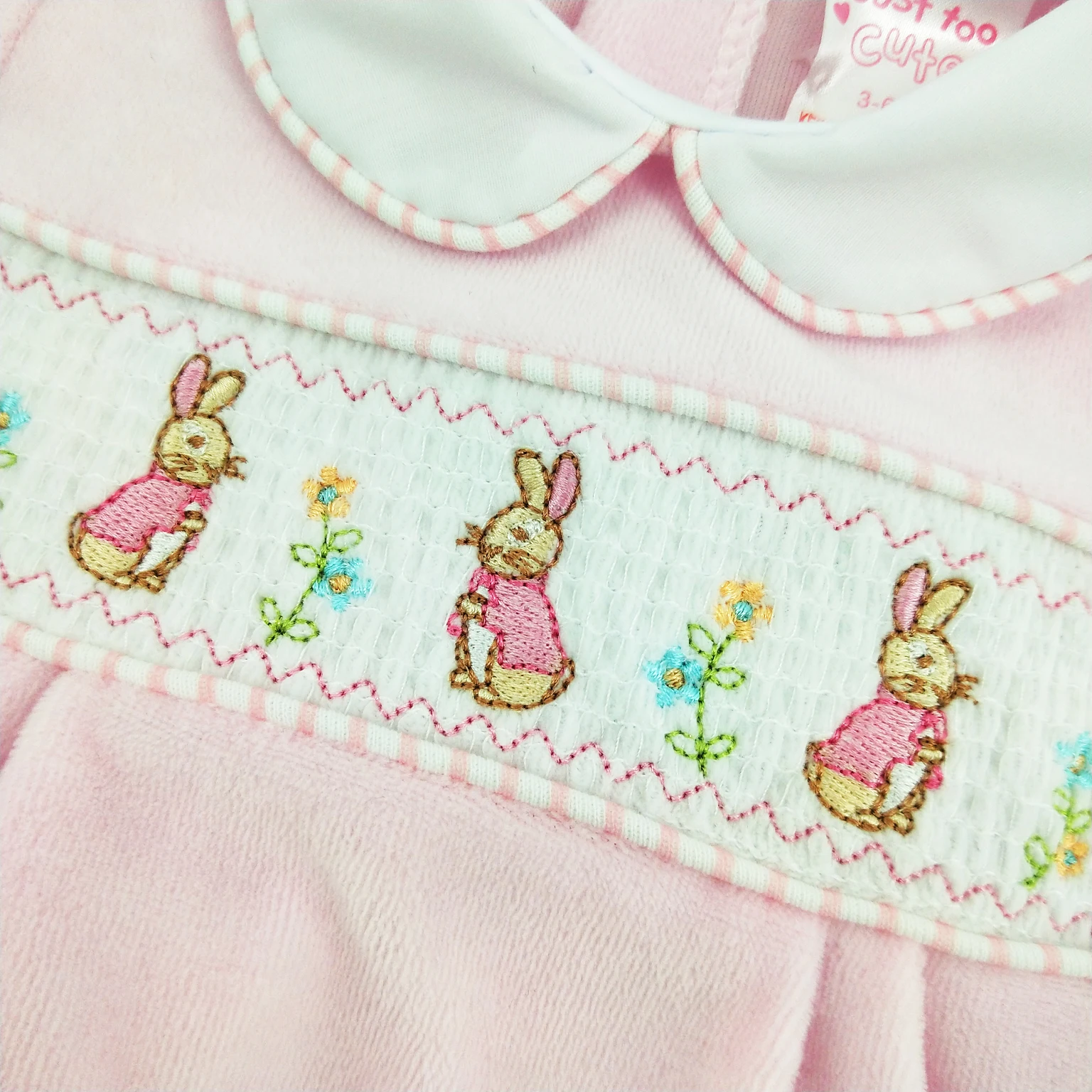 2022 Factory hot sell cute embroidery velour warm baby all season smocking romper for 0-6M baby