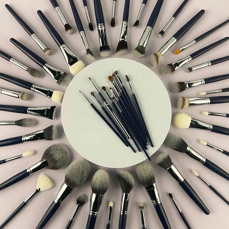 Vonira Black Goat Hair Medium Tapered Crease Blending Brush With Silver Copper Wooden Handle