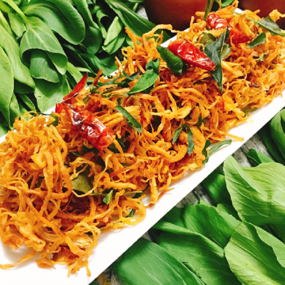 Made In Vietnam Healthy Dried Shredded Spicy Chicken with garlic Type 2