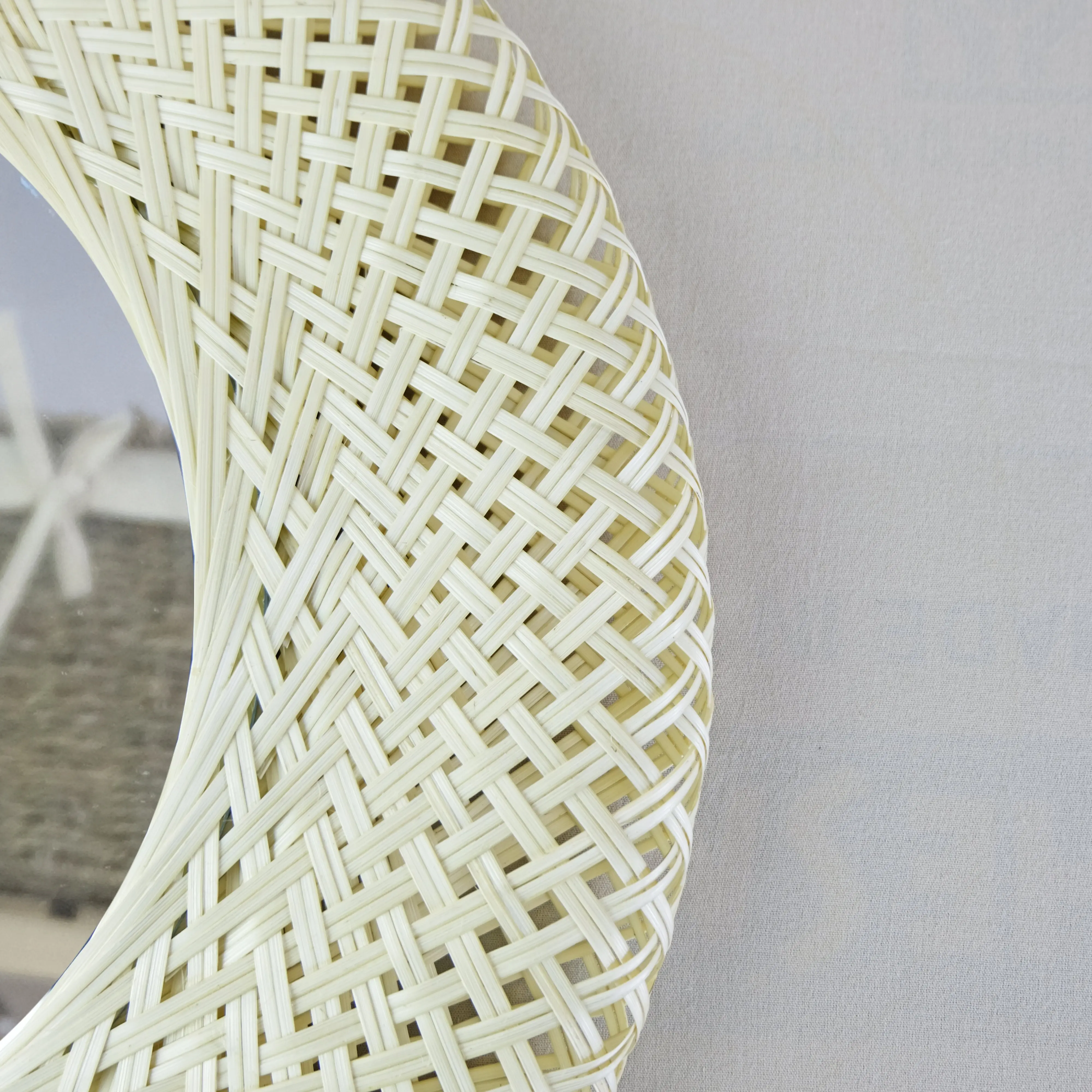 Minimalist Luxury Woven Bamboo Makeup Mirror Elegant Home Decor for Hotels Weddings or Bedrooms