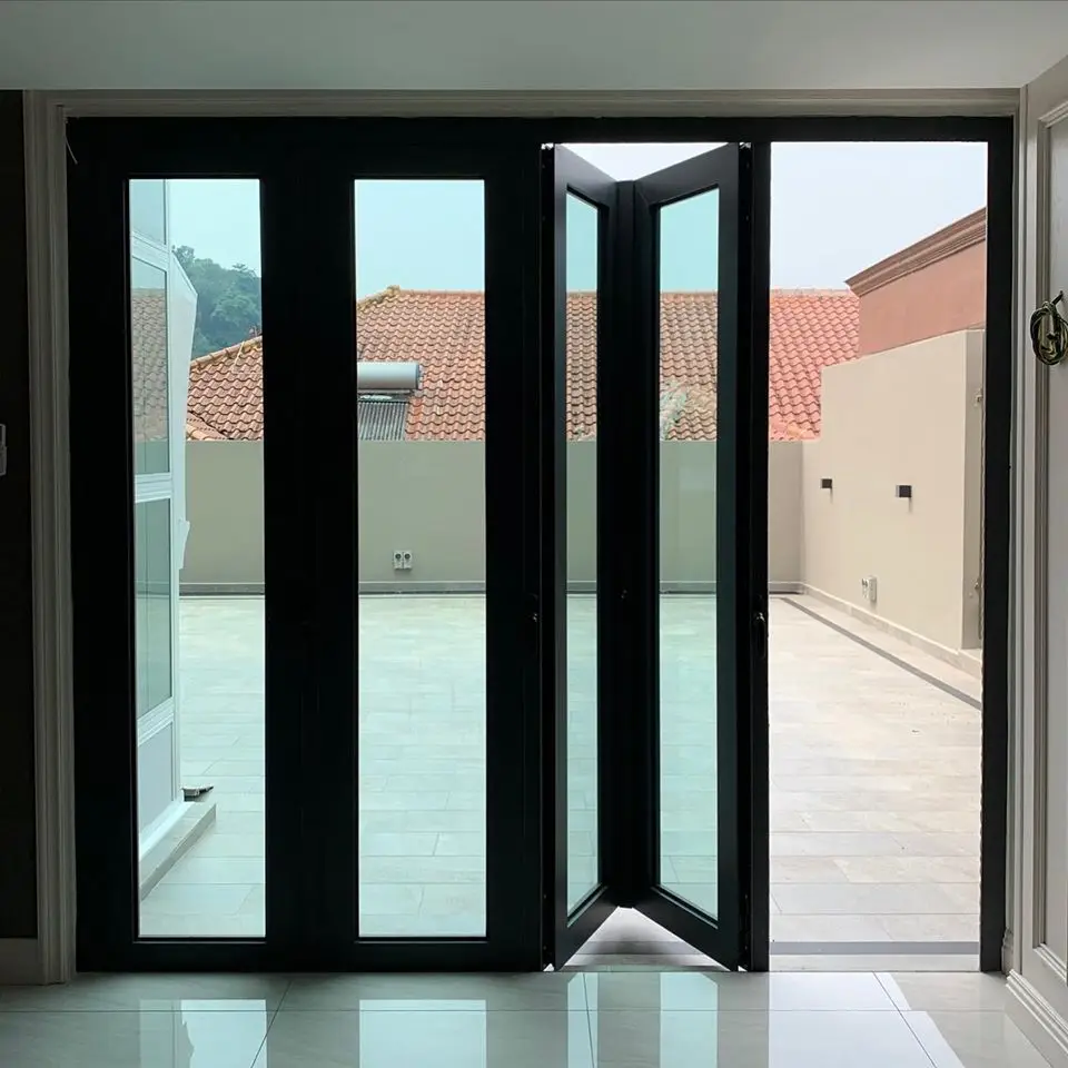 Система складных дверей наружная алюминиевая домашняя патио двойная стеклянная дверь двойного сложения промышленные раздвижные коммерческие двери