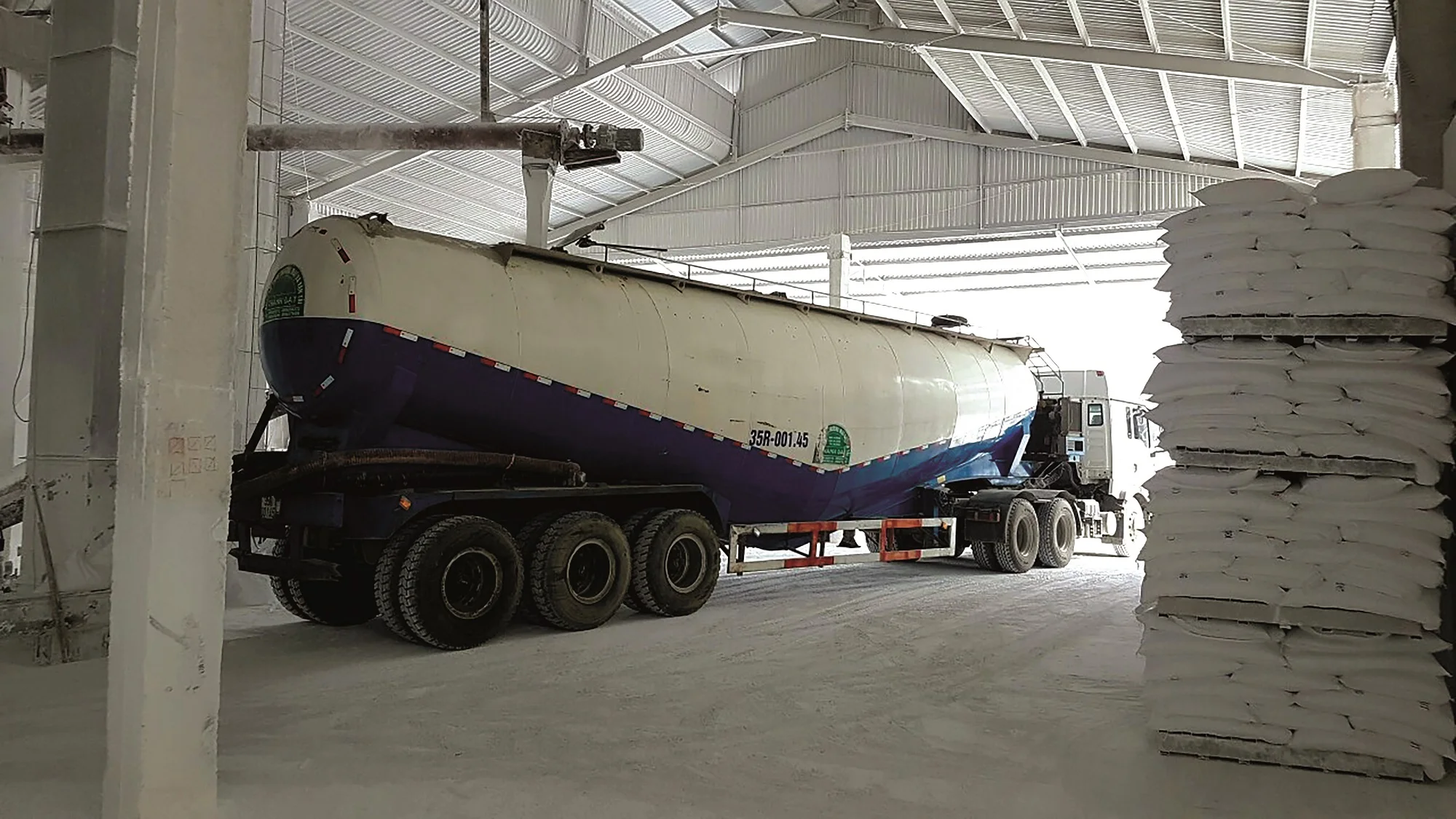 Gold Seller Architectural Paint Calcite Quick Lime Powder from VietNam for Export