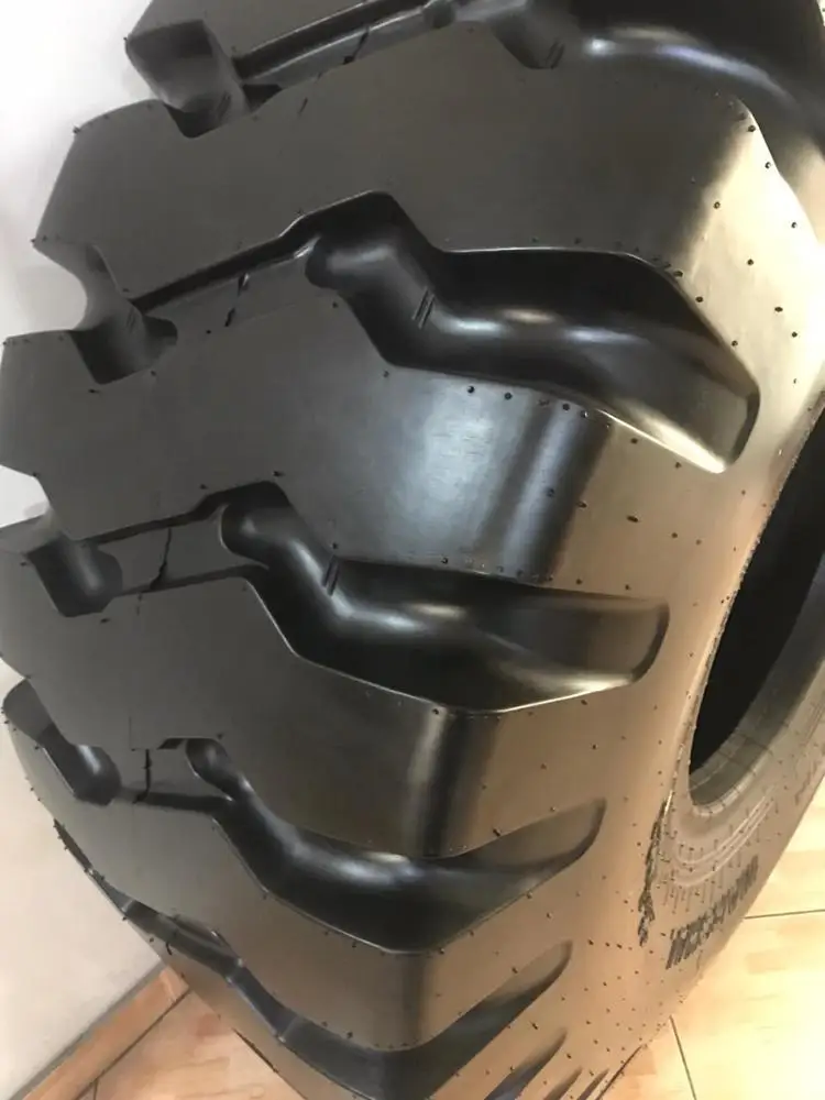
Panther High Quality /OTR/BIAS/DUMPER/LOADER/ Tyres 23.5-25 