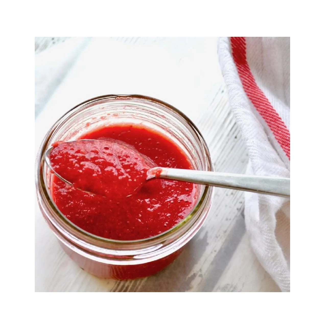  Вьетнамский Сертифицированный Халяль упаковка в коробку темно-красный клубничный фруктовый целый пюре концентрат с целлюлозой 100%