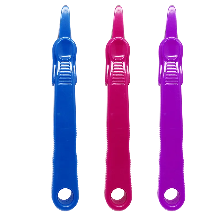 
Lever style easy glide staple remover staple puller staple grabber 