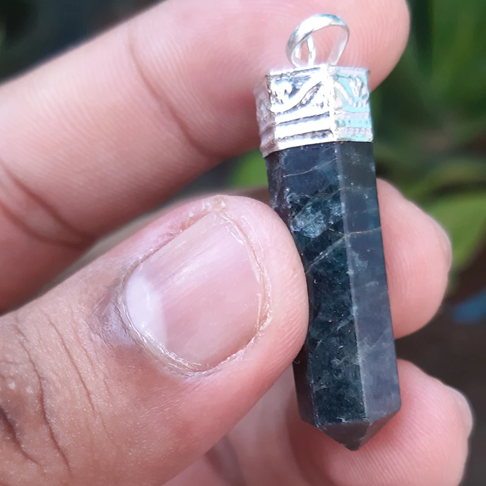 
Natural Crystal Green Apatite Single Terminated Point Pencil Pendant, Faceted Charm Pendant for Sale 