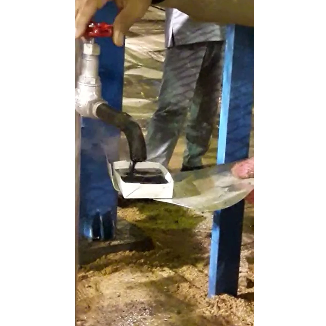 
High Performance Asphaltic Bitumen APB 50 Buton Asphalt Pre-Blend 60/70 Asphalt For the Airport Environment Road Construction 