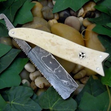 Damascus Stainless Steel Straight Razor cut throat