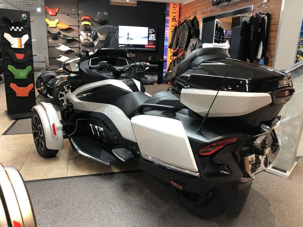 Spyder RT море Ce 60V для мотокросса езды на мотоцикле бесщеточный Азии 270 мм диски с Brembo 4-поршневого фиксированной суппорты газ/дизель 200 -